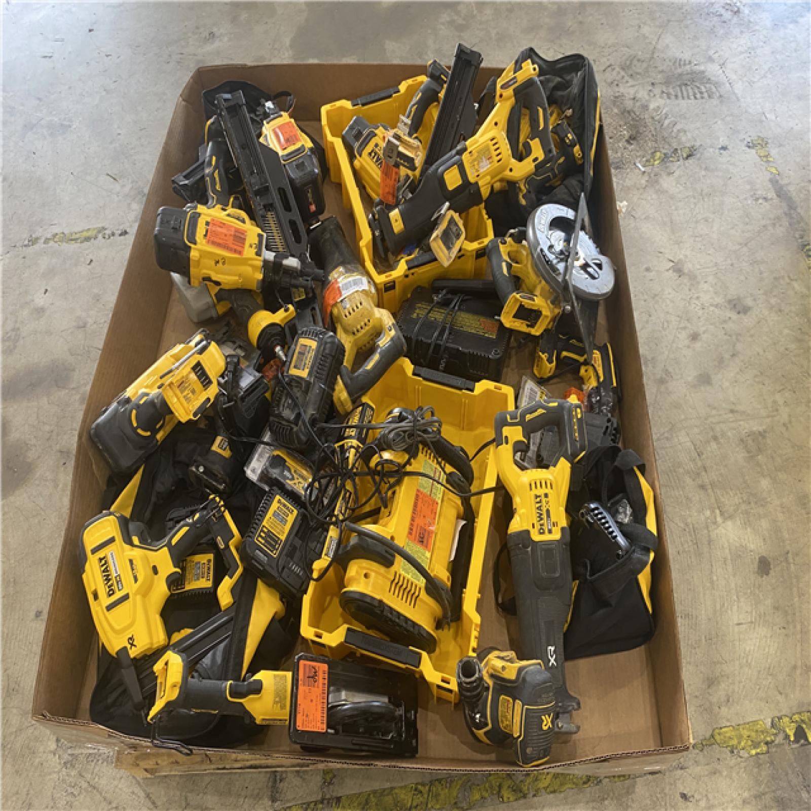 Houston Location AS IS - Tool Pallet