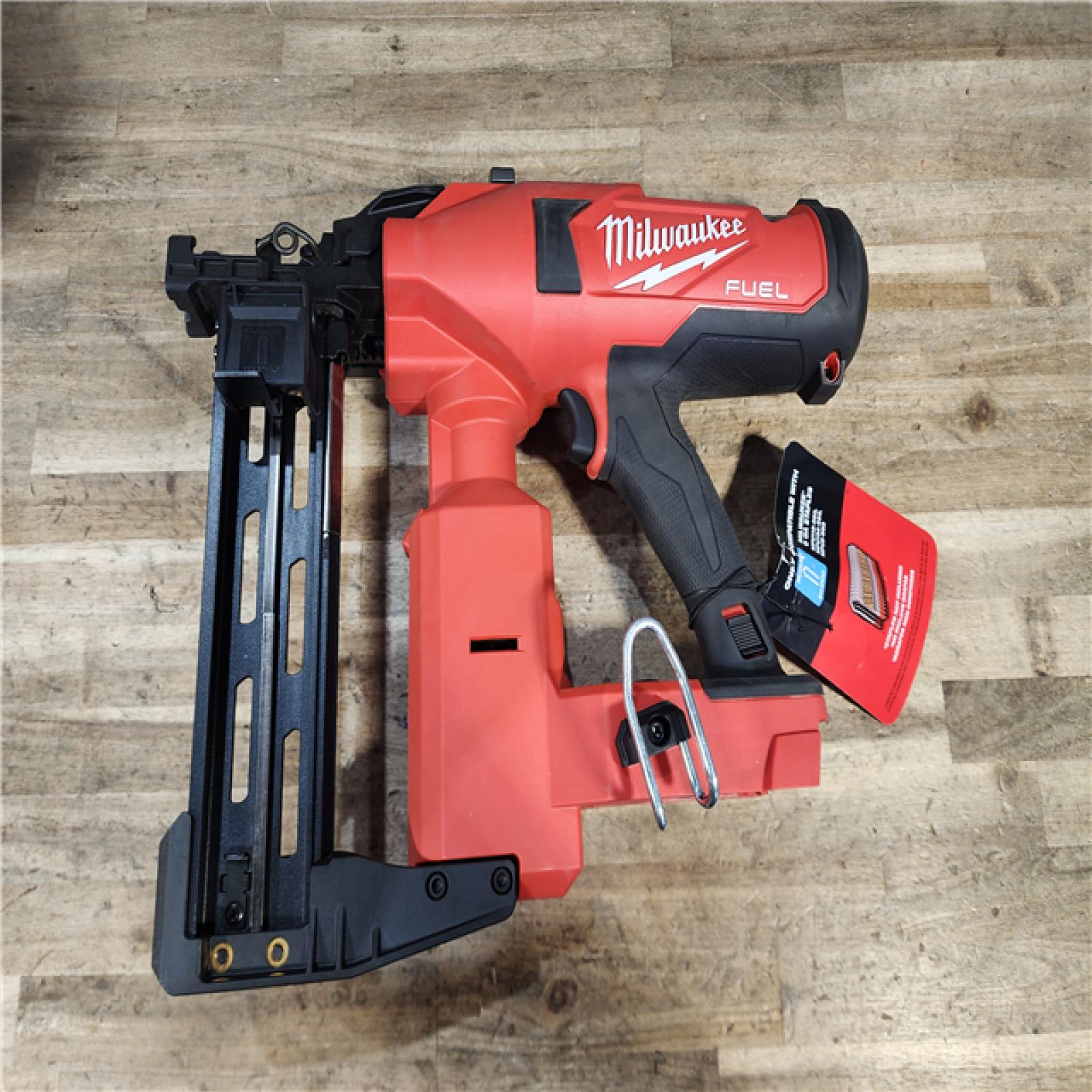 HOUSTON LOCATION - AS-IS (APPEARS LIKE NEW) Milwaukee  FUEL 18-Volt Lithium-Ion Brushless Cordless Utility Fencing Stapler (Tool-Only)