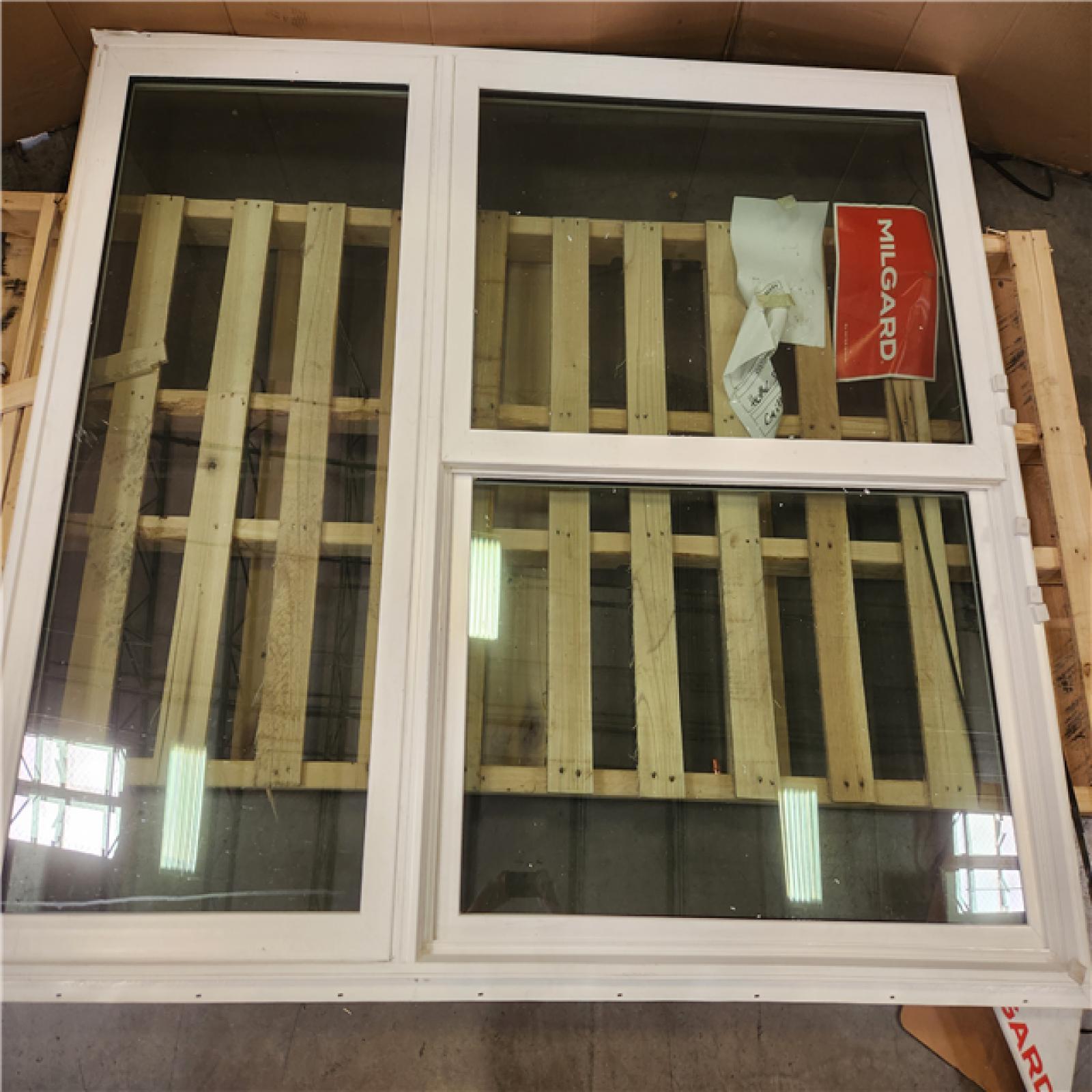 Phoenix LIKE NEW MILGARD Windows and Doors 5' x 6' 8 Large Window 
