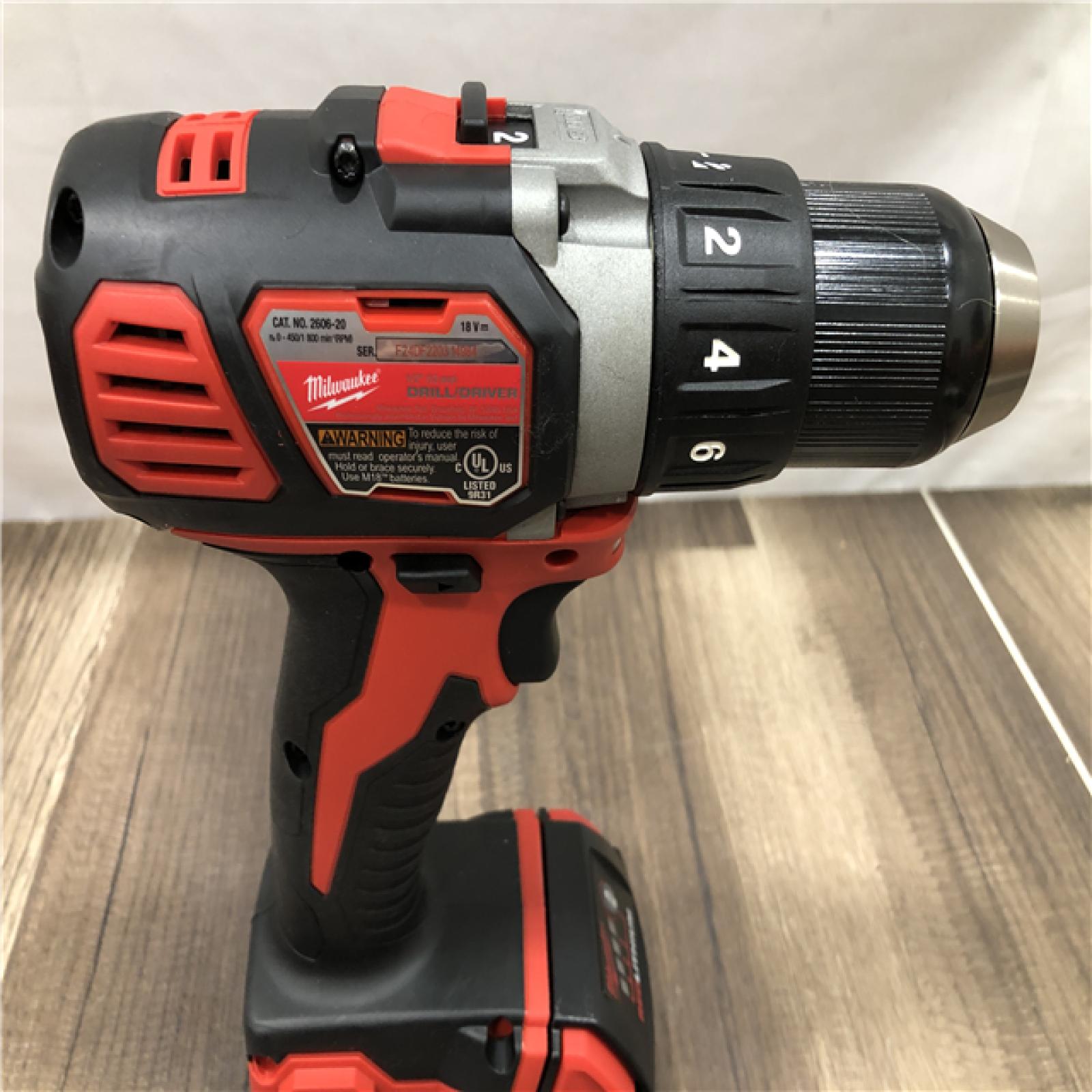 AS-IS Milwaukee 18V Lithium-Ion Cordless Drill Driver/Impact Driver Combo Kit