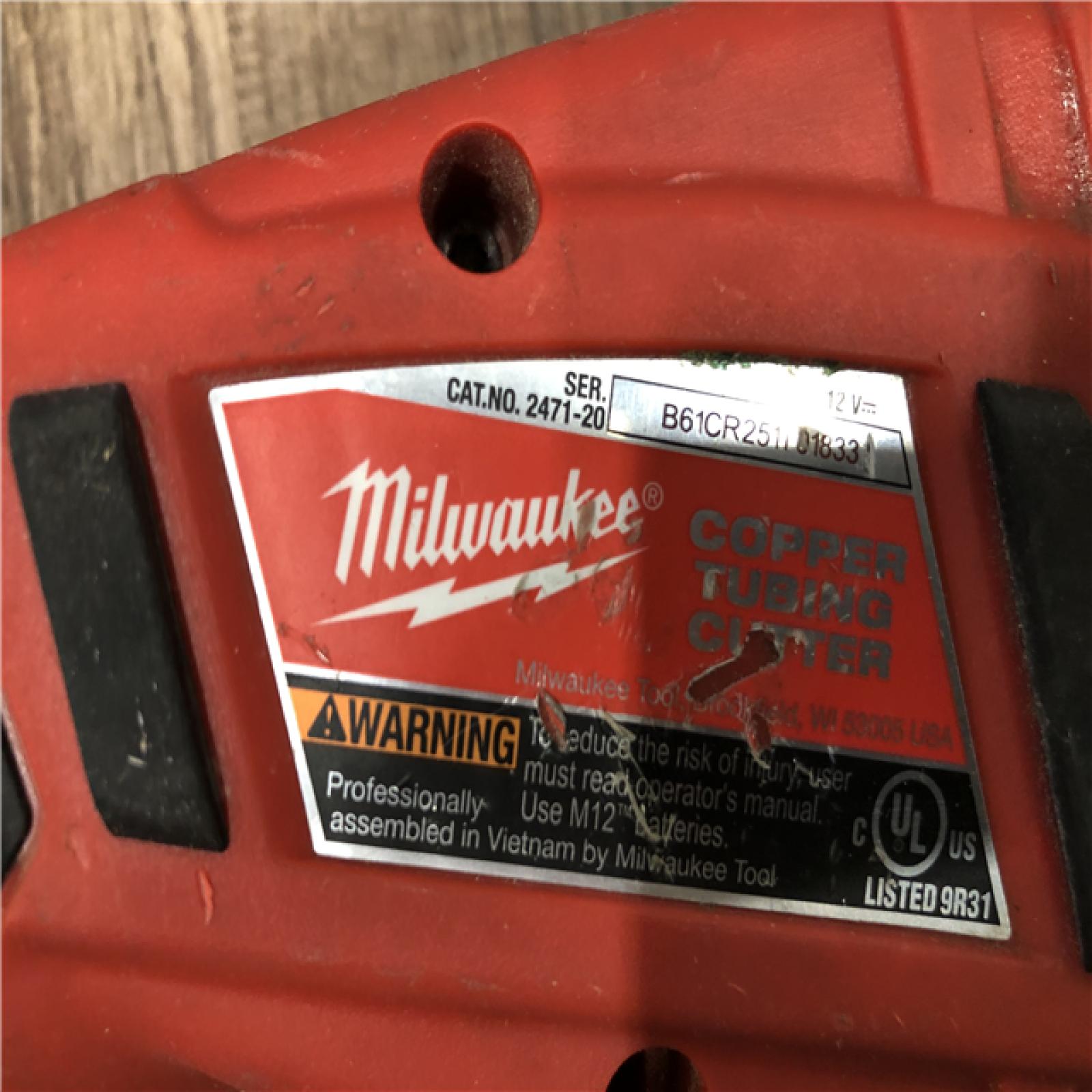 AS-IS Milwaukee M12 12V Lithium-Ion Cordless Copper Tubing Cutter (Tool-Only)