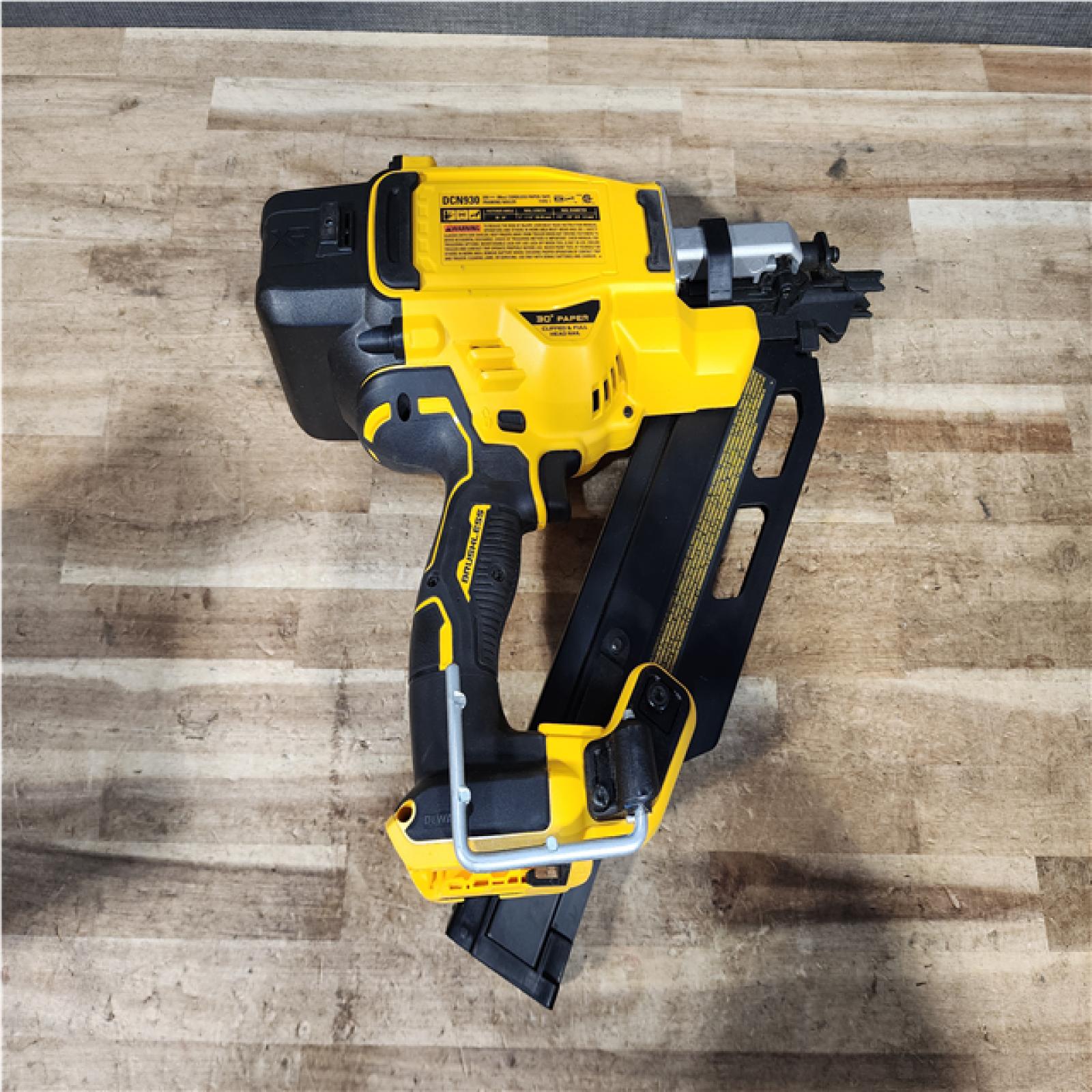 Houston Location AS-IS DEWALT 20V 30 Degree Cordless Framing Nailer (Tool-Only)