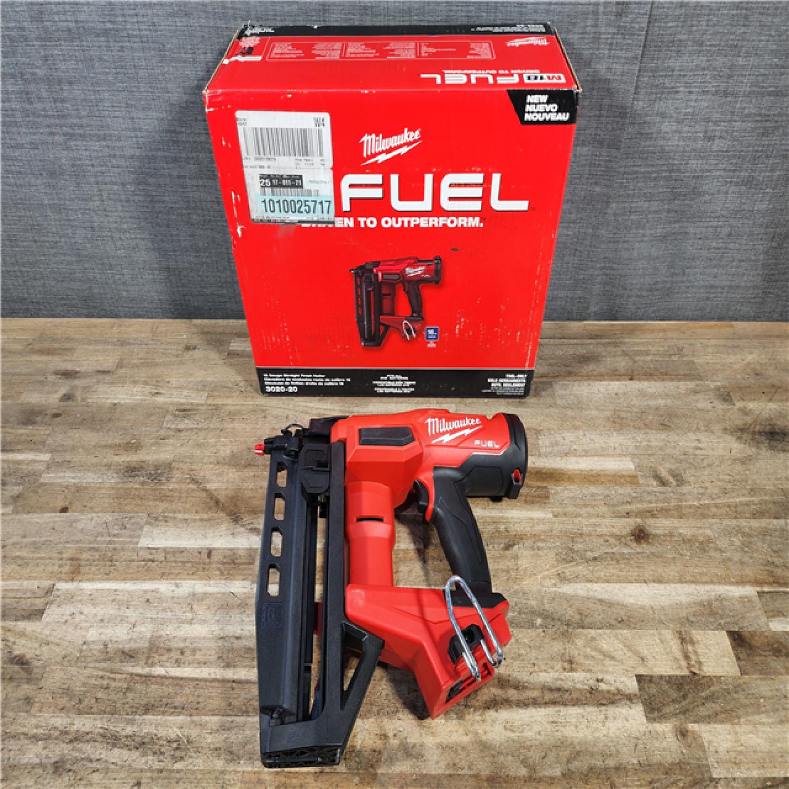 HOUSTON LOCATION - AS-IS (APPEARS LIKE NEW) Milwaukee FUEL 18-Volt Lithium-Ion Brushless Cordless Gen ll 16-Gauge Straight Finish Nailer (Tool Only)