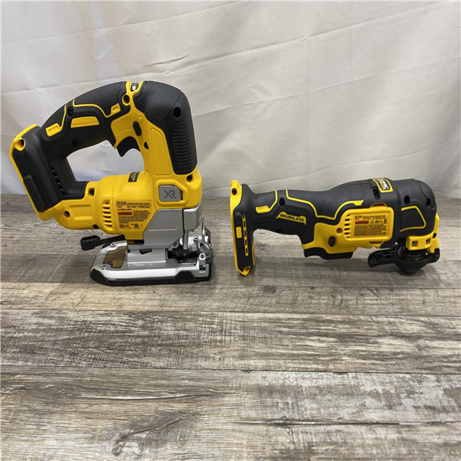 LIKE NEW - DEWALT 20V Lithium-Ion 2-Tool Cordless Combo Kit
