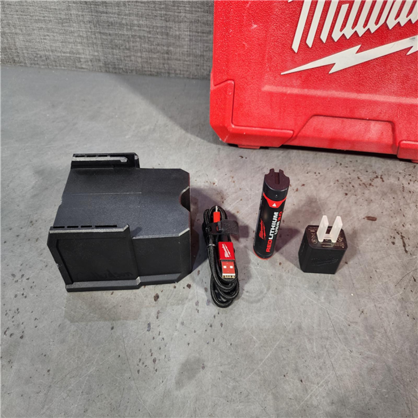 HOUSTON LOCATION - AS-IS Milwaukee-3522-21 Green Beam Laser Cross Line Plumb Point USB Rechargeable