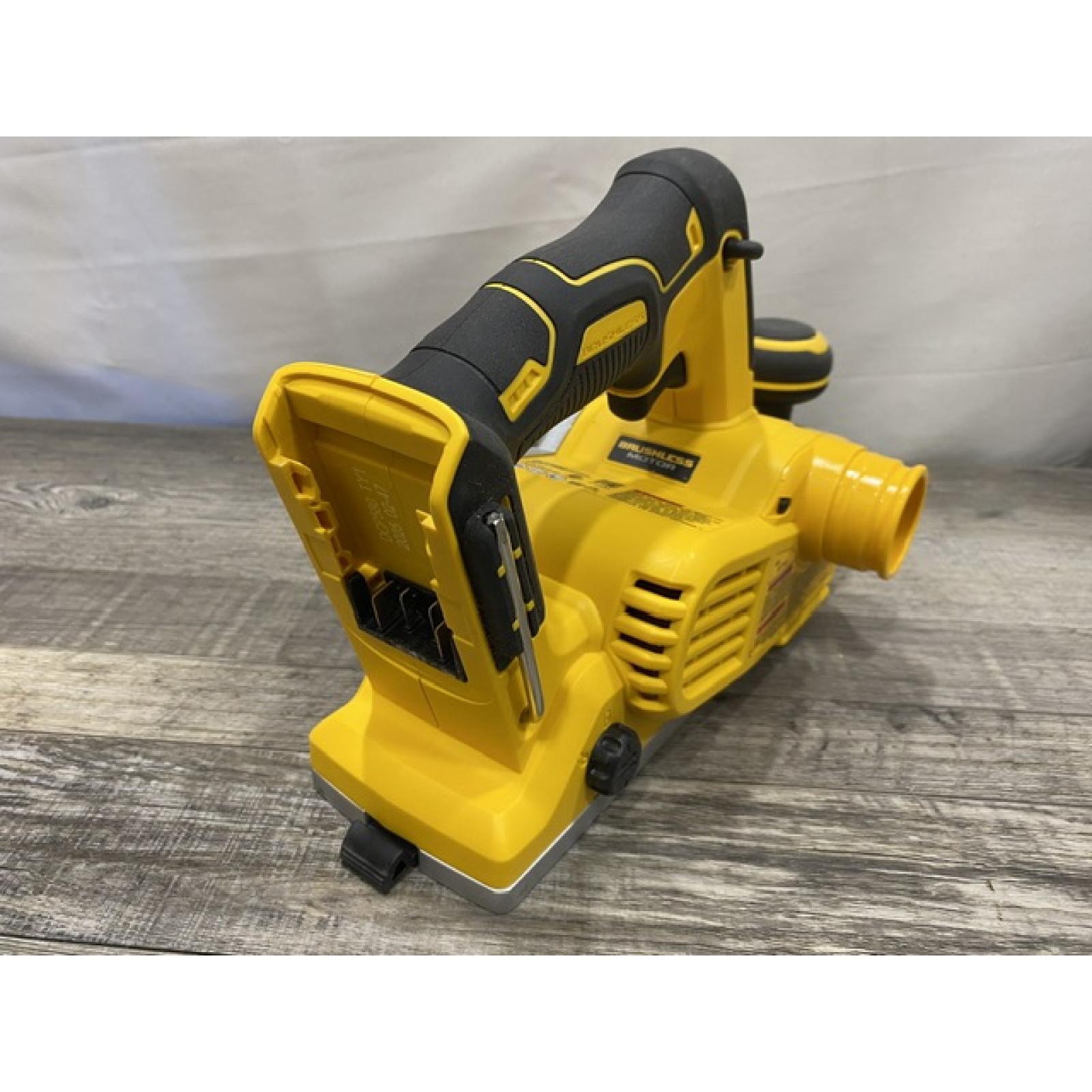 AS-IS DEWALT 20V MAX XR Cordless Brushless 3-1/4 in. Planer (Tool Only)