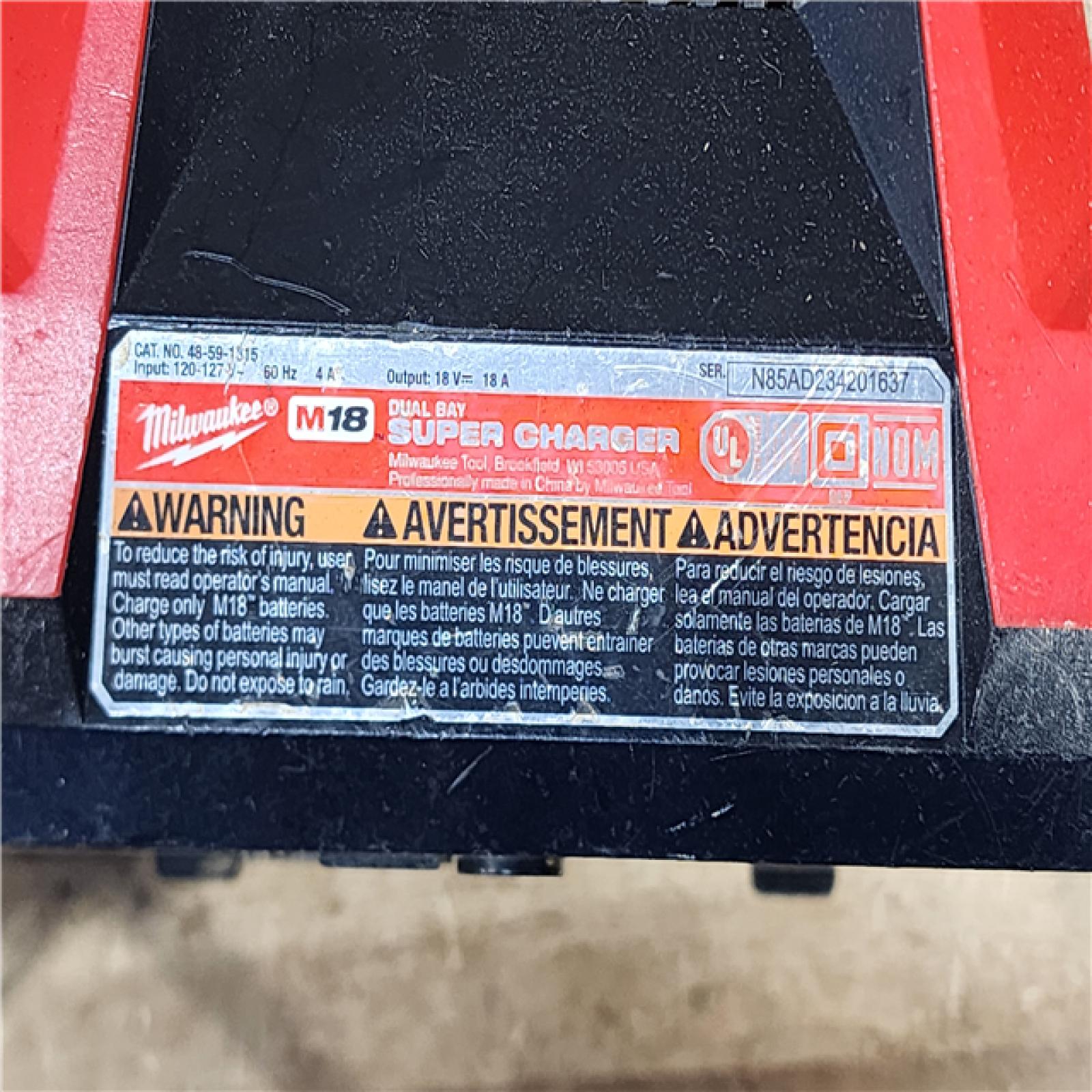 HOUSTON LOCATION - AS-IS Milwaukee M18 18V Dual Bay Simultaneous Super Charger Tool-Only