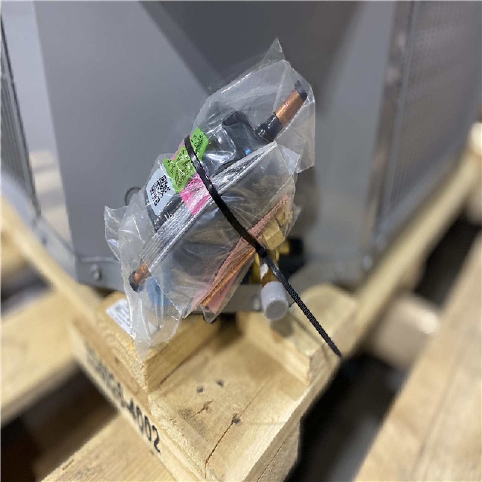 DALLAS LOCATION - Smartcomfort® by Carrier 2 Ton 14.3 Seer2 Heat Pump