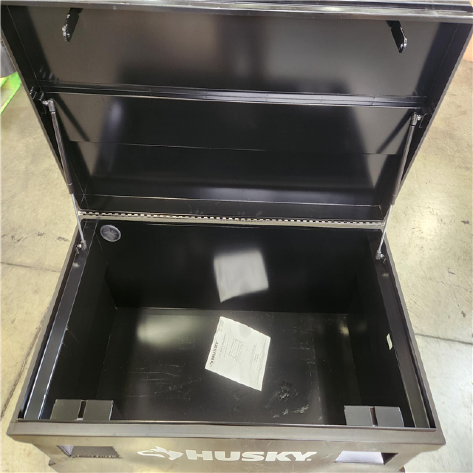 Phoenix LIKE NEW Husky Tool Storage 48 in. W Black Steel Job Site Toolbox