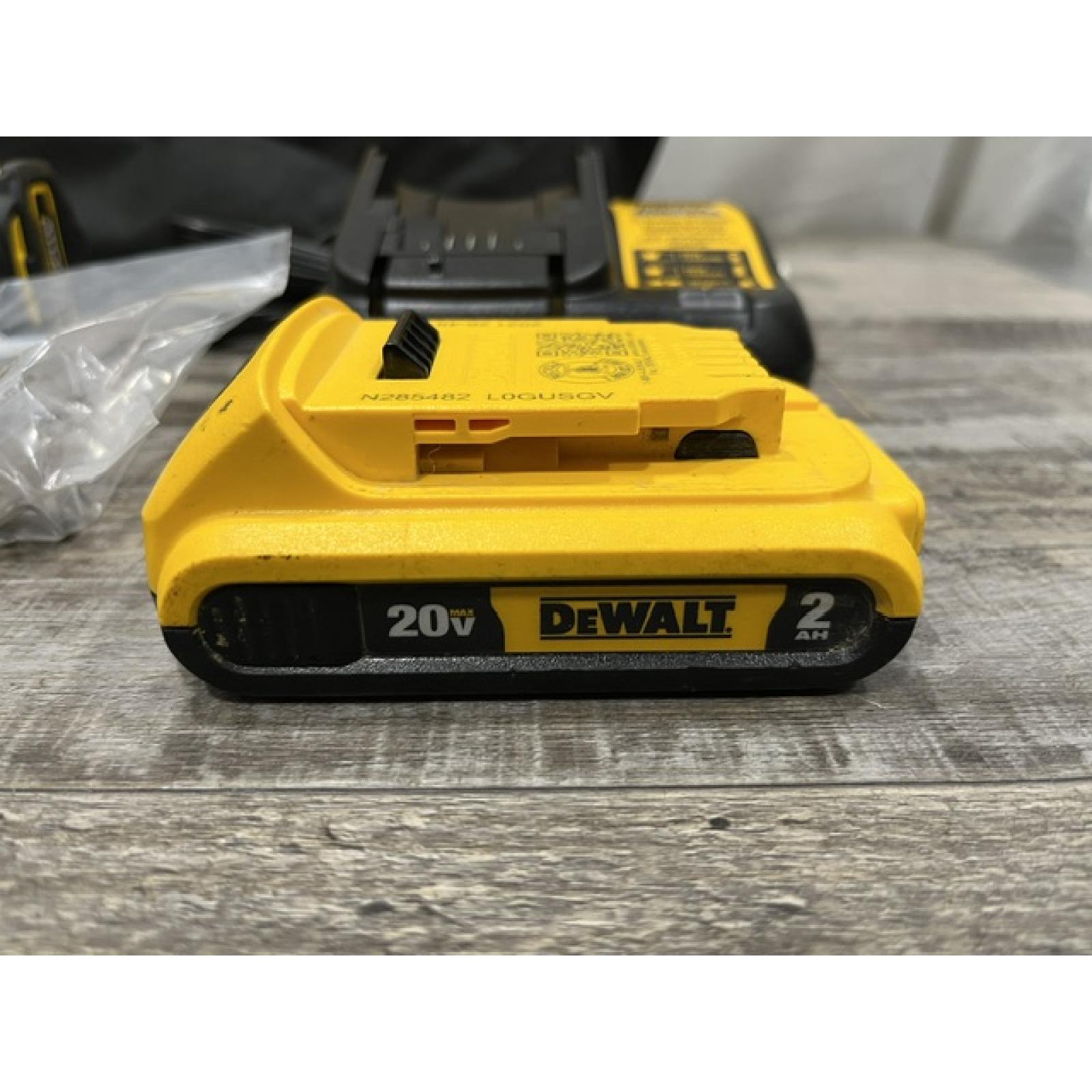 AS-IS DEWALT Atomic 20V Max Lithium-Ion Brushless Cordless Compact 1/4 in. Impact Driver Kit