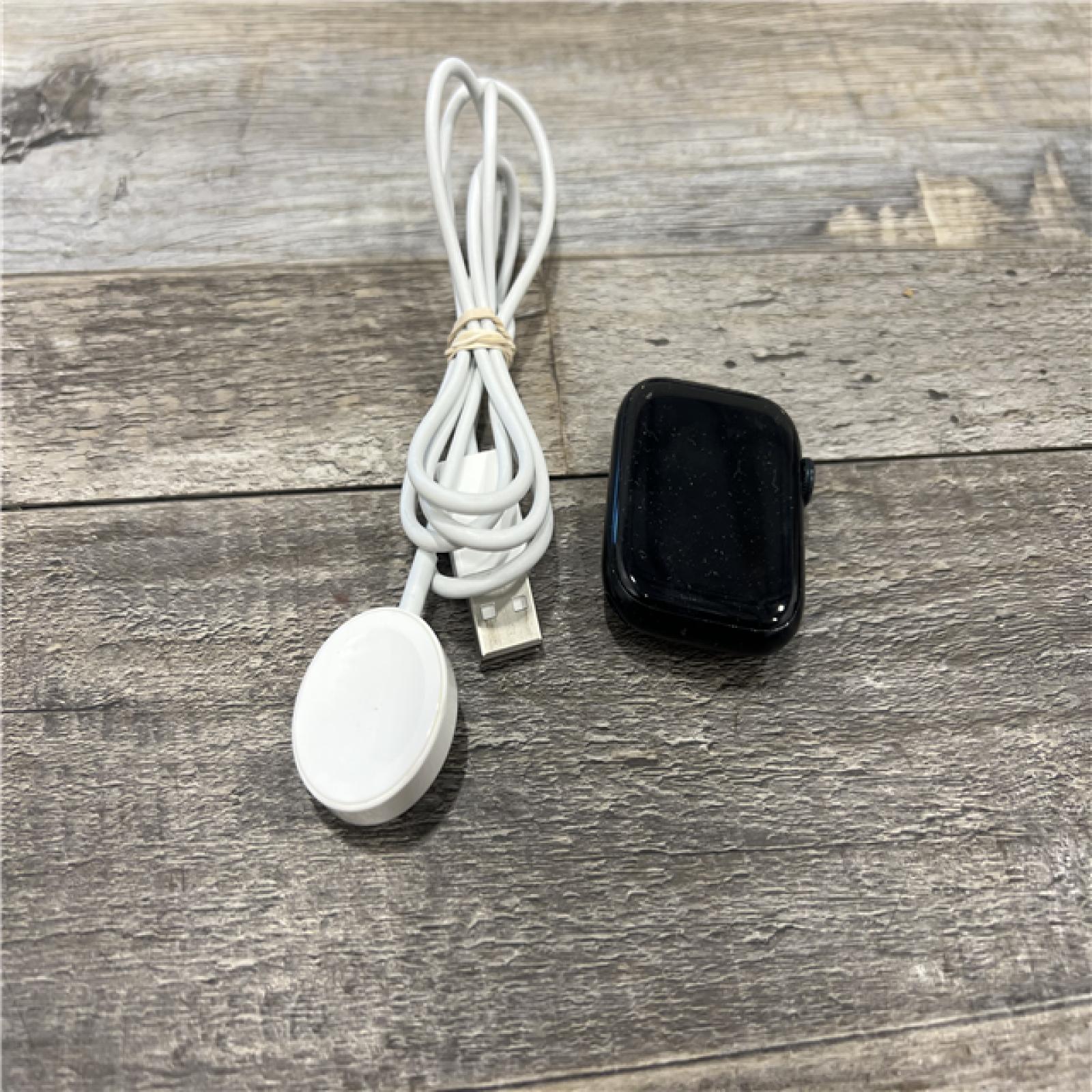 AS-IS Apple Watch Series 8 45mm Aluminum