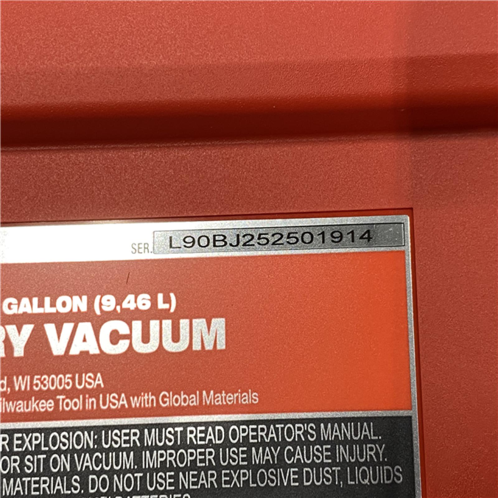 AS-IS Milwaukee FUEL PACKOUT 18-Volt Lithium-Ion Cordless 2.5 Gal. Wet/Dry Vacuum (Vacuum-Only)