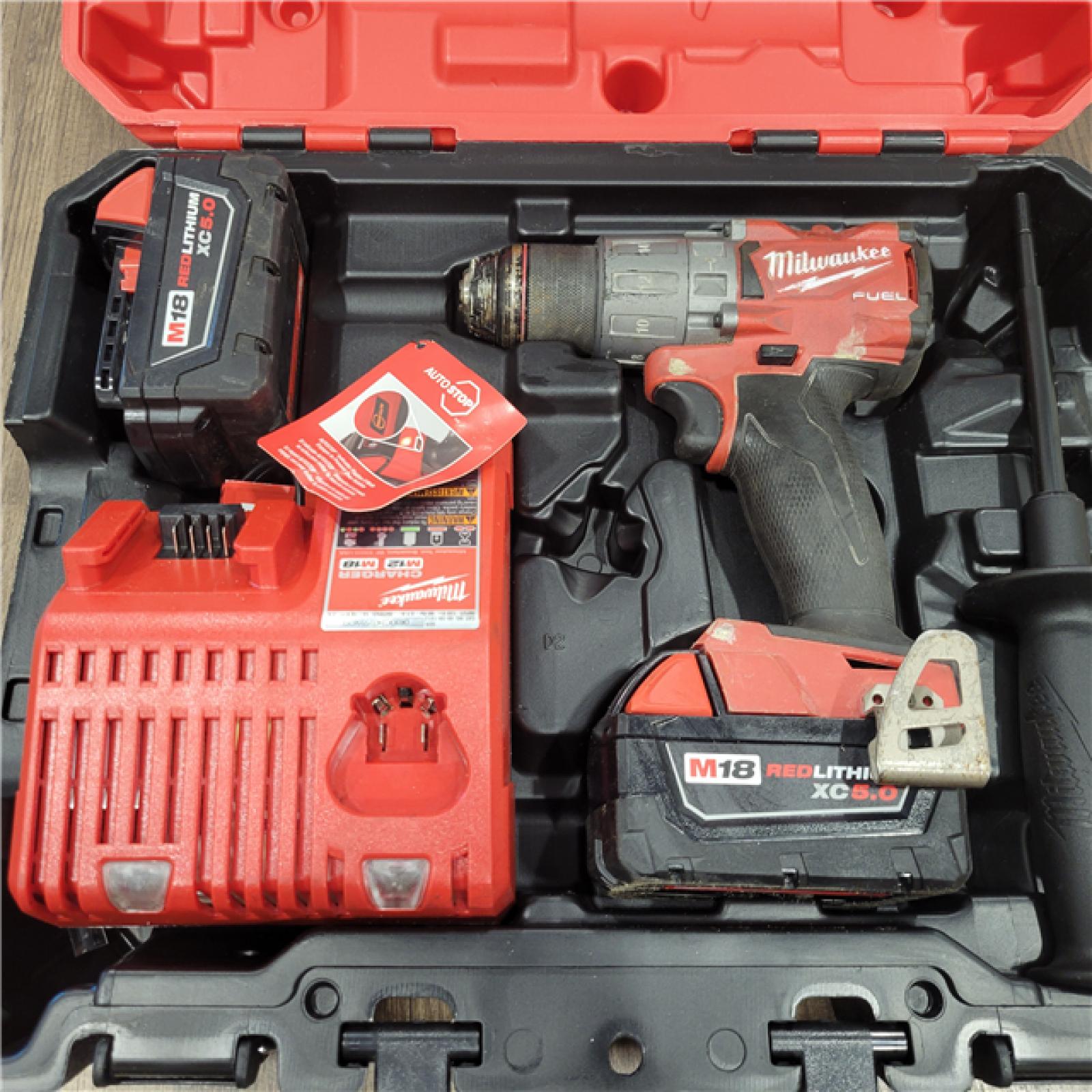 AS-IS  Milwaukee 2904-22 Hammer Drill Driver Kit with Batteries  Charger & Tool Case  Red