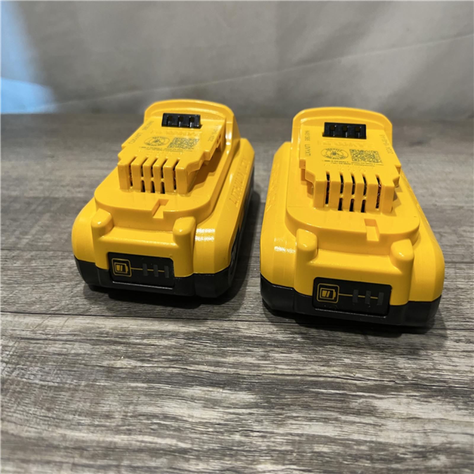 AS-IS DEWALT 20V MAX Compact Lithium-Ion 3.0Ah Battery Pack (2 Pack)