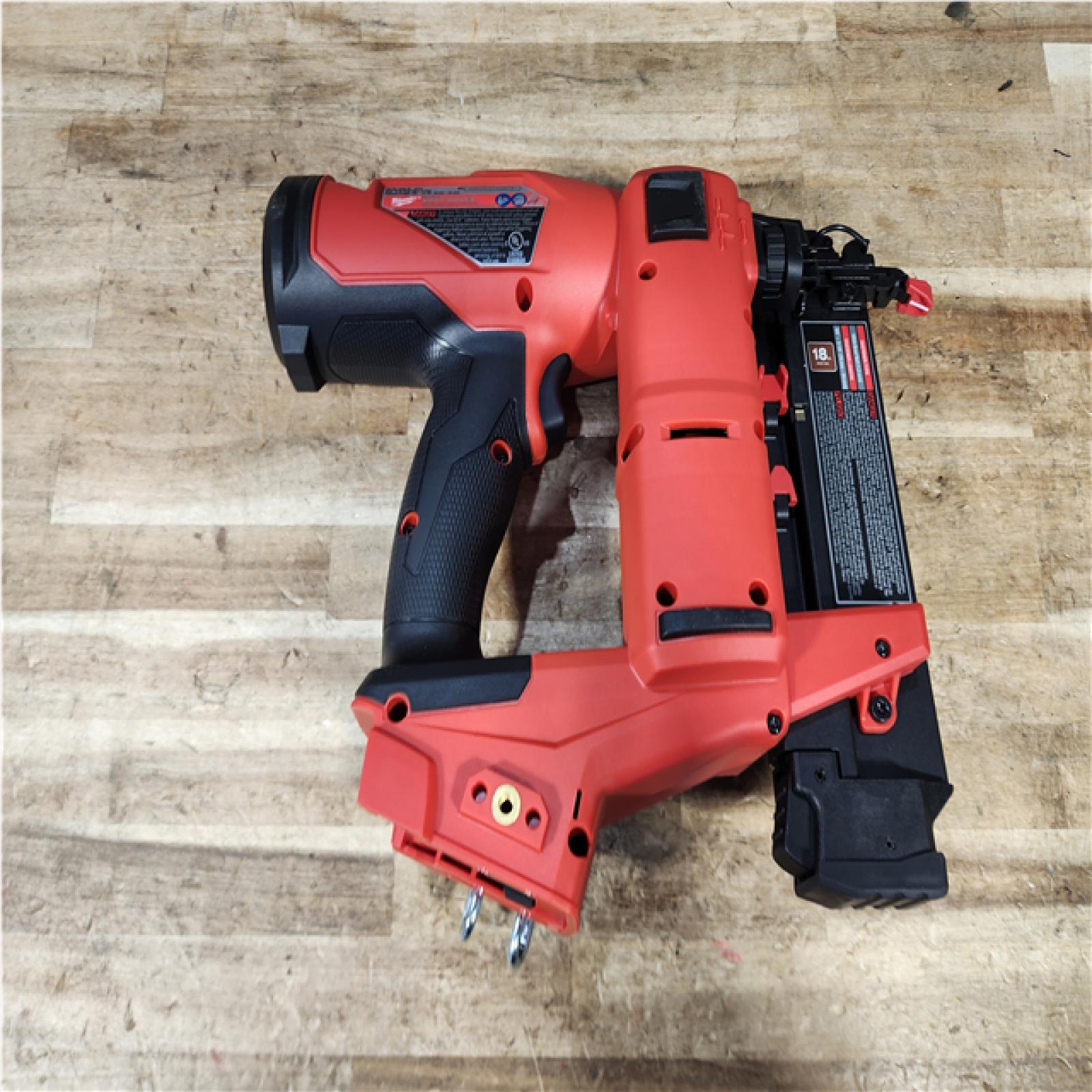 HOUSTON LOCATION - AS - IS Milwaukee FUEL 18-Volt Lithium-Ion Brushless Cordless Gen II 18-Gauge Brad Nailer (Tool-Only)