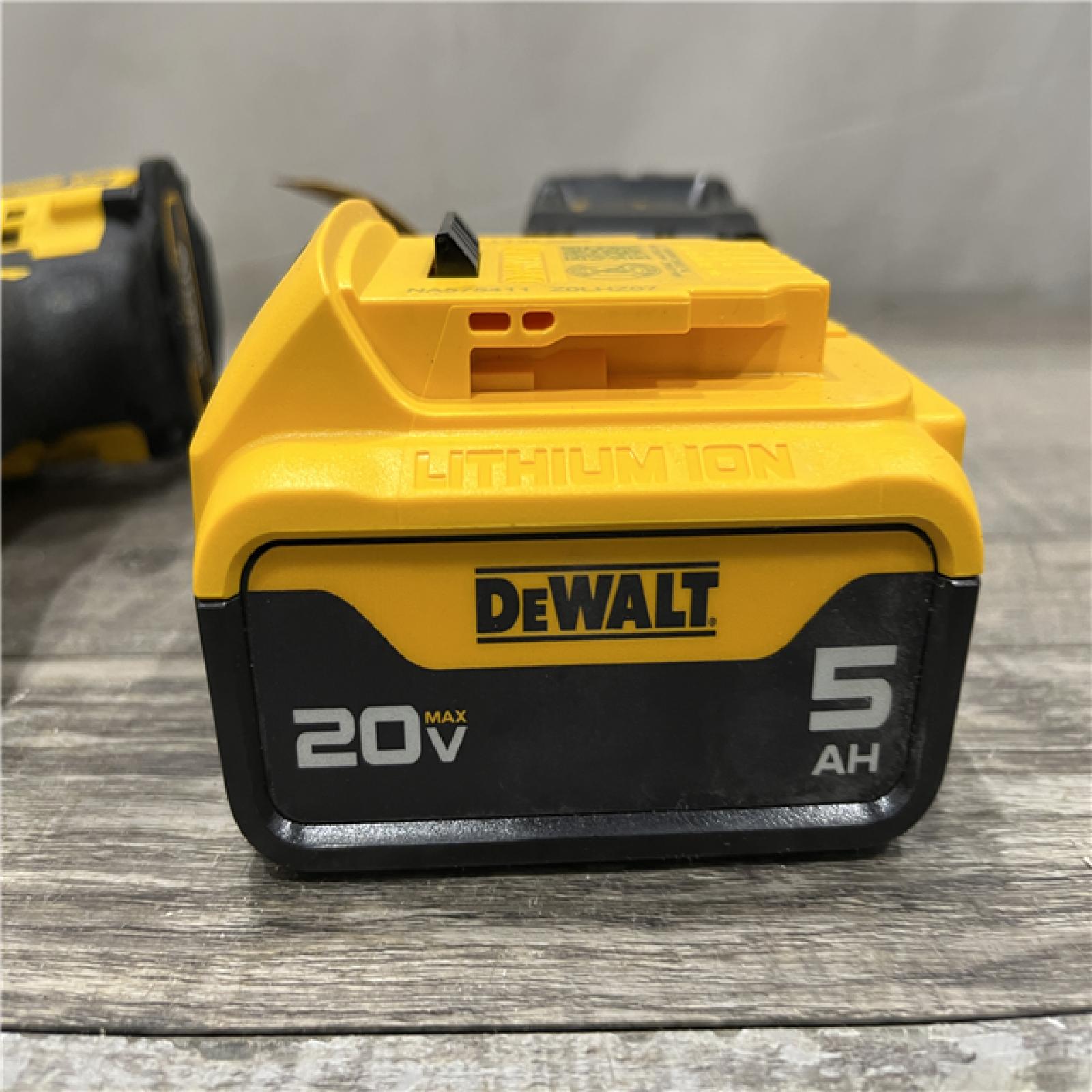 AS-IS DEWALT Atomic 20V Lithium-Ion Cordless Compact 1/2 in. Drill/Driver Kit