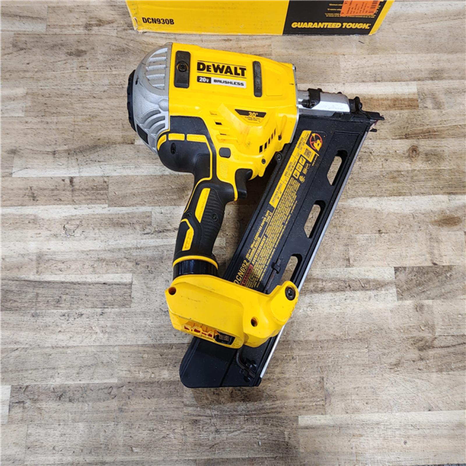 HOUSTON LOCATION - AS - IS DEWALT 20V 30 Degree Cordless Framing Nailer (Tool-Only)