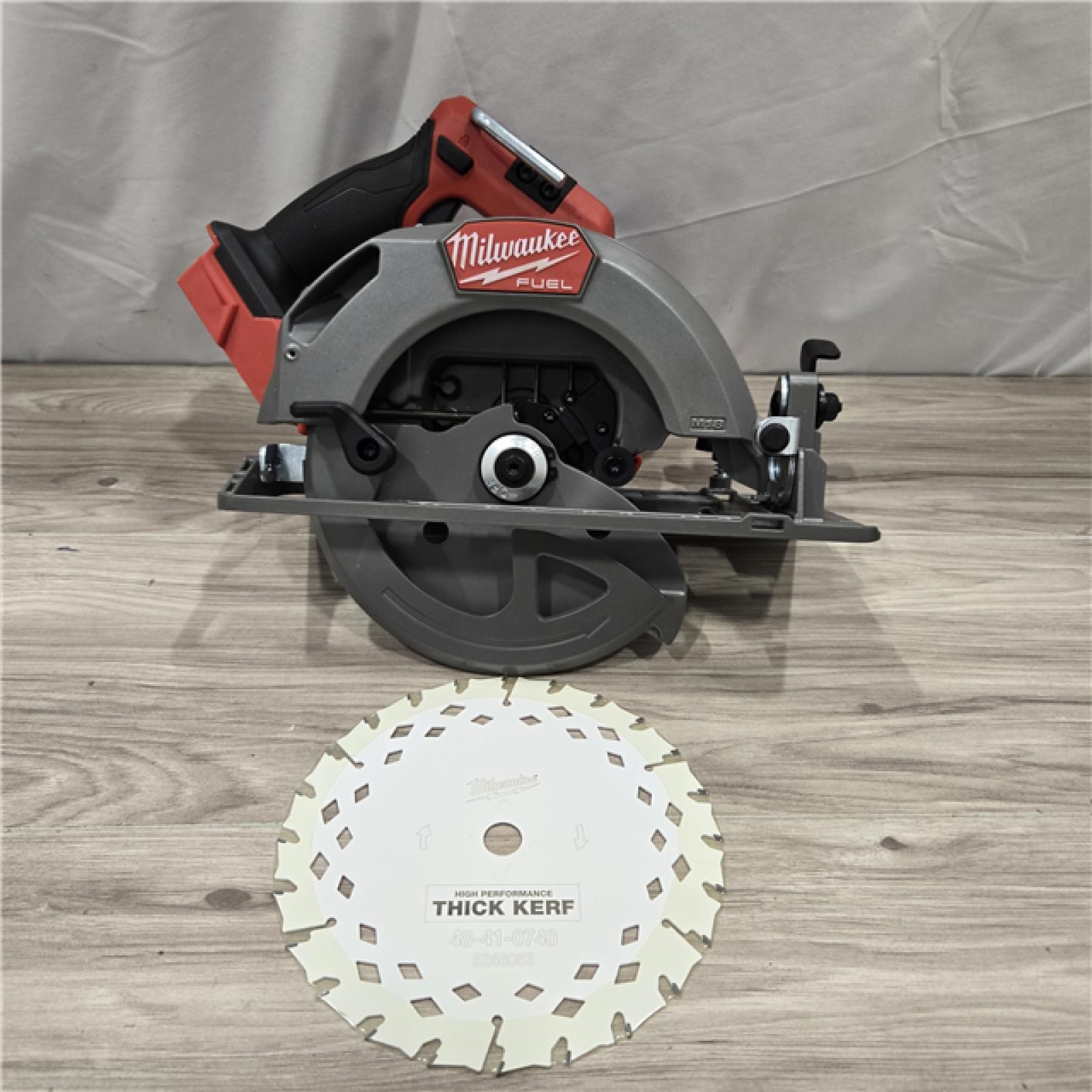 AS-IS Milwaukee M18 FUEL 7-1/4 Inch Circular Saw (Bare Tool)