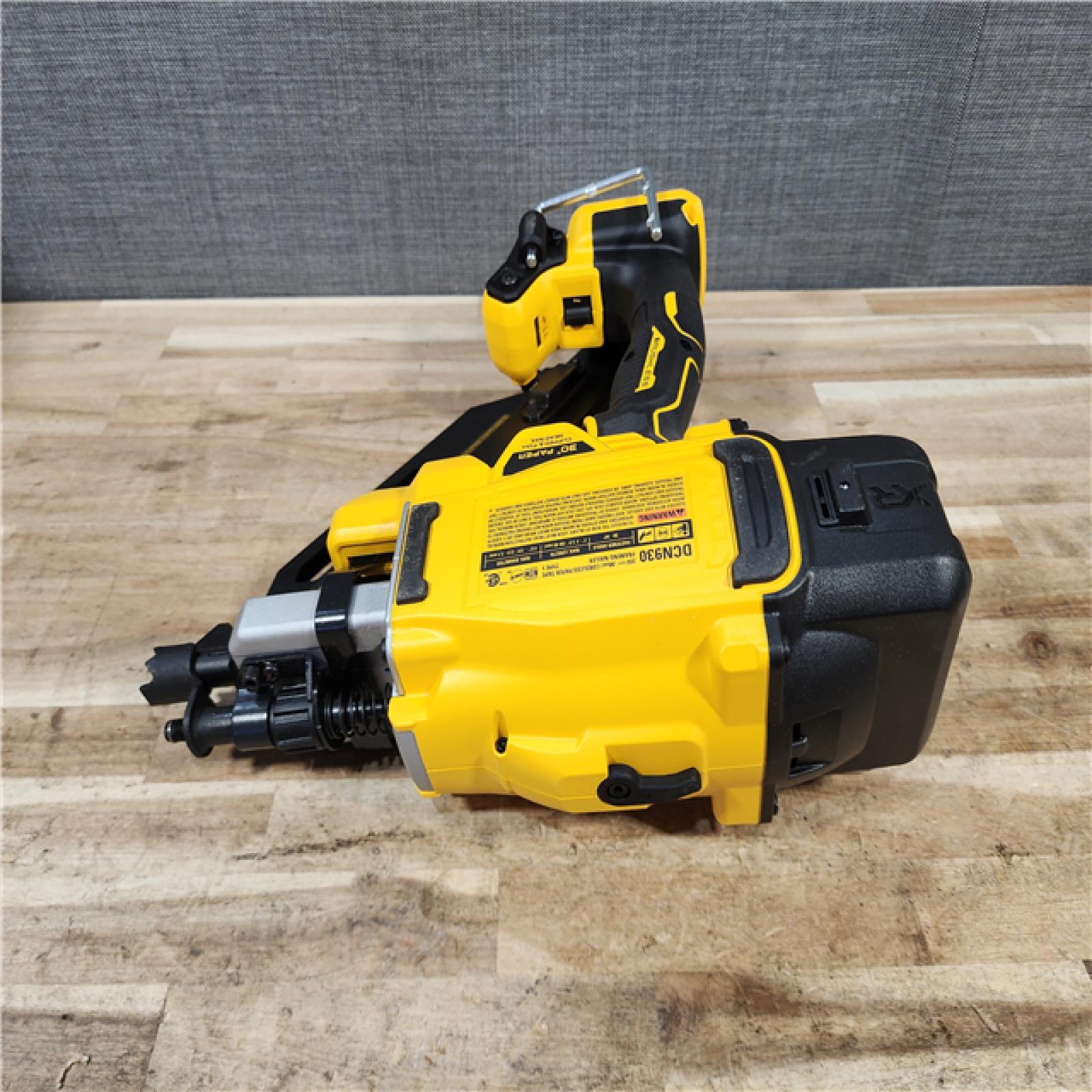 HOUSTON LOCATION - AS-IS DEWALT 20V 30 Degree Cordless Framing Nailer (Tool-Only)