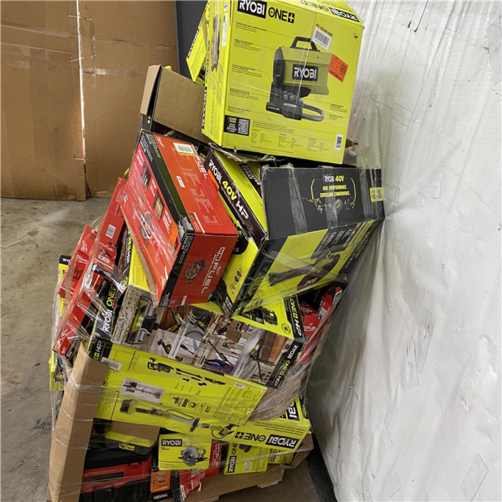 Houston Location AS IS - Tool Pallet