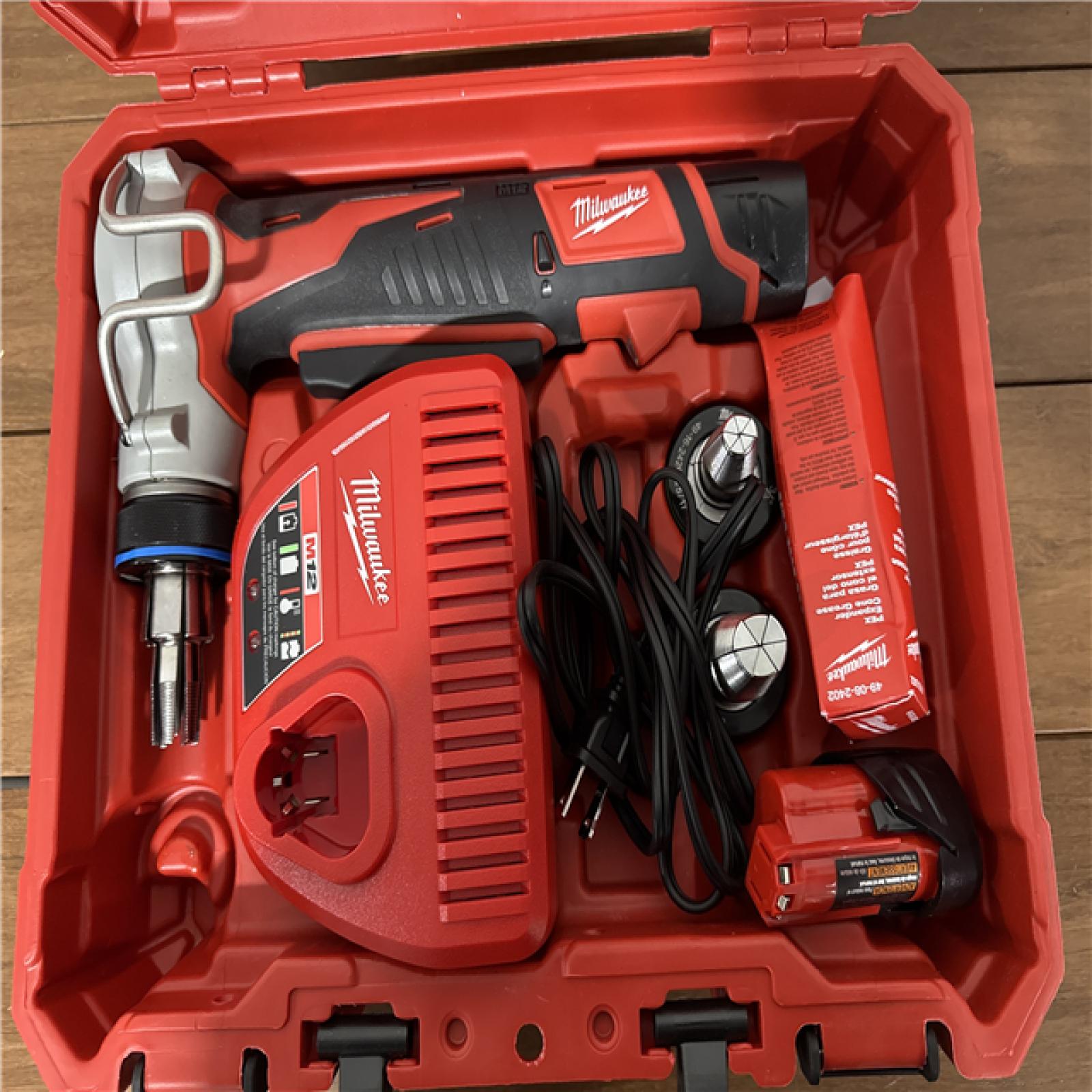 California AS-IS Milwaukee M12 Pex Expander Kit  Includes (2) Batteries  Charger & Hard Case
