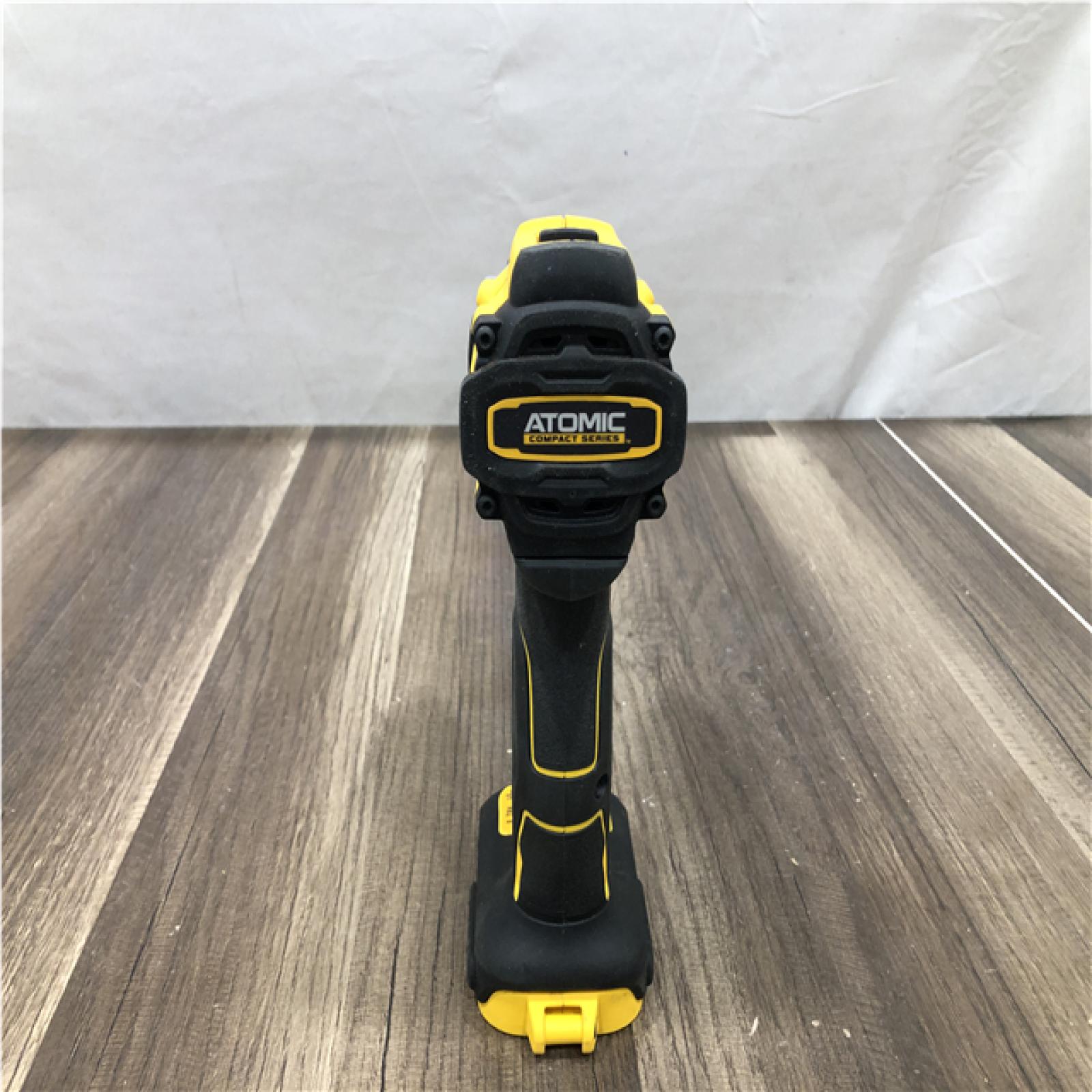 AS-IS DEWALT ATOMIC 20V Lithium-Ion Cordless 1/2 in. Hammer Drill Kit
