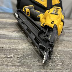 AS-IS DEWALT 20V MAX XR Lithium-Ion Cordless 2-1/2 in. 15-Gauge Finish Nailer Kit