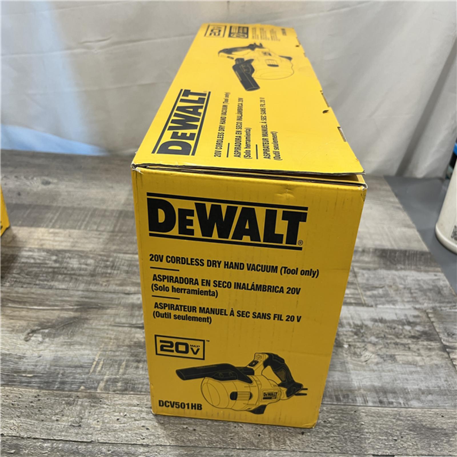 NEW - DEWALT Bagless 20V MAX Stick Cordless General Dirt Filter Handheld Vacuum (Tool Only)