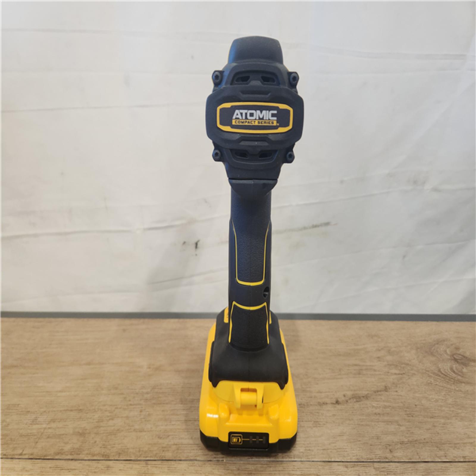 AS-IS- DEWALT ATOMIC 20V Cordless 1/2 in. Compact Hammer Drill Kit