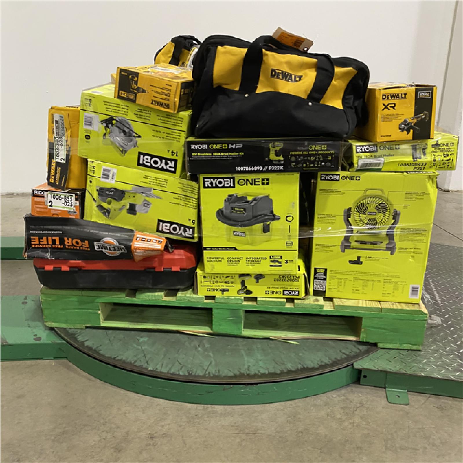 Dallas Location - As-Is Tool Pallet