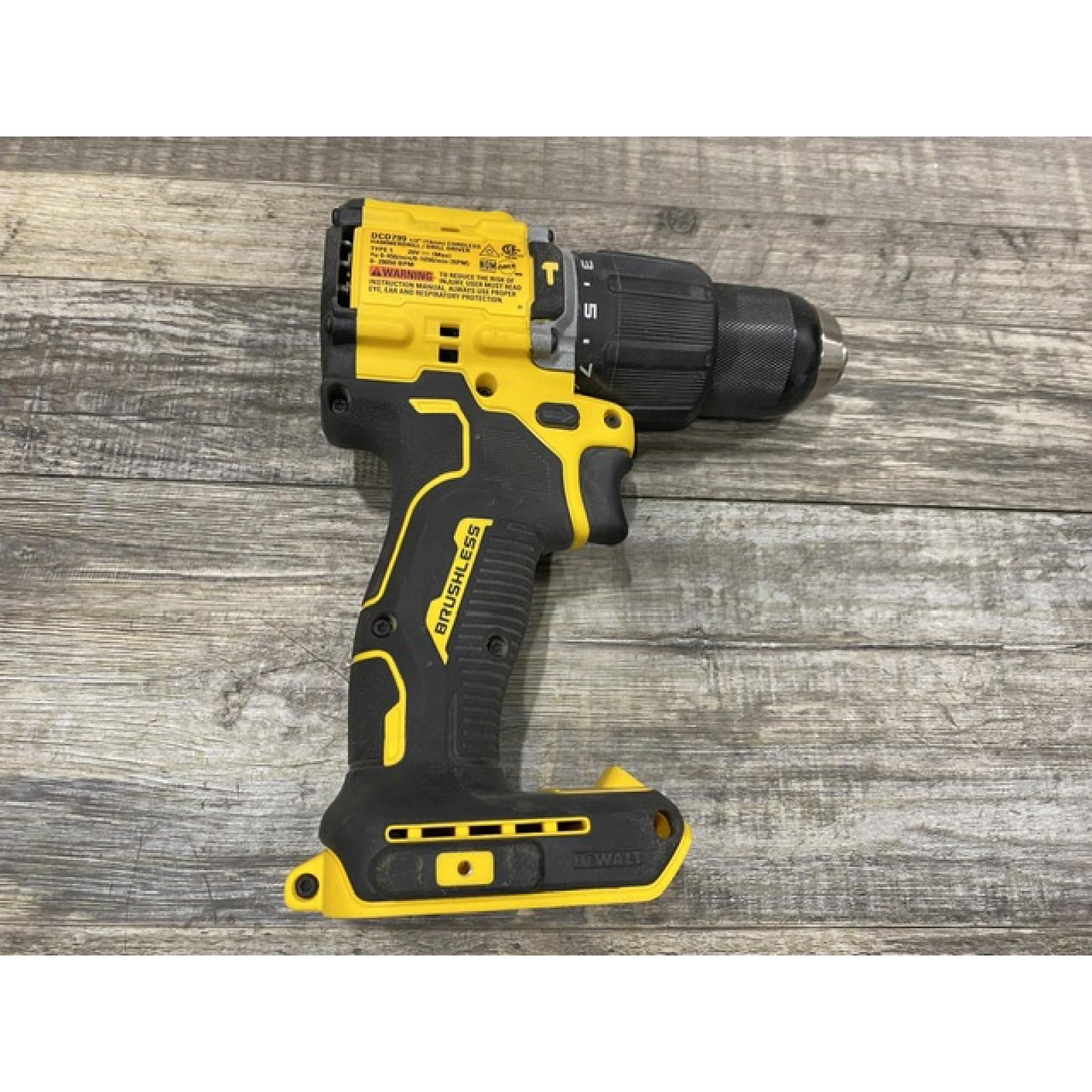AS-IS DEWALT ATOMIC 20V Lithium-Ion Cordless 1/2 in. Hammer Drill Kit