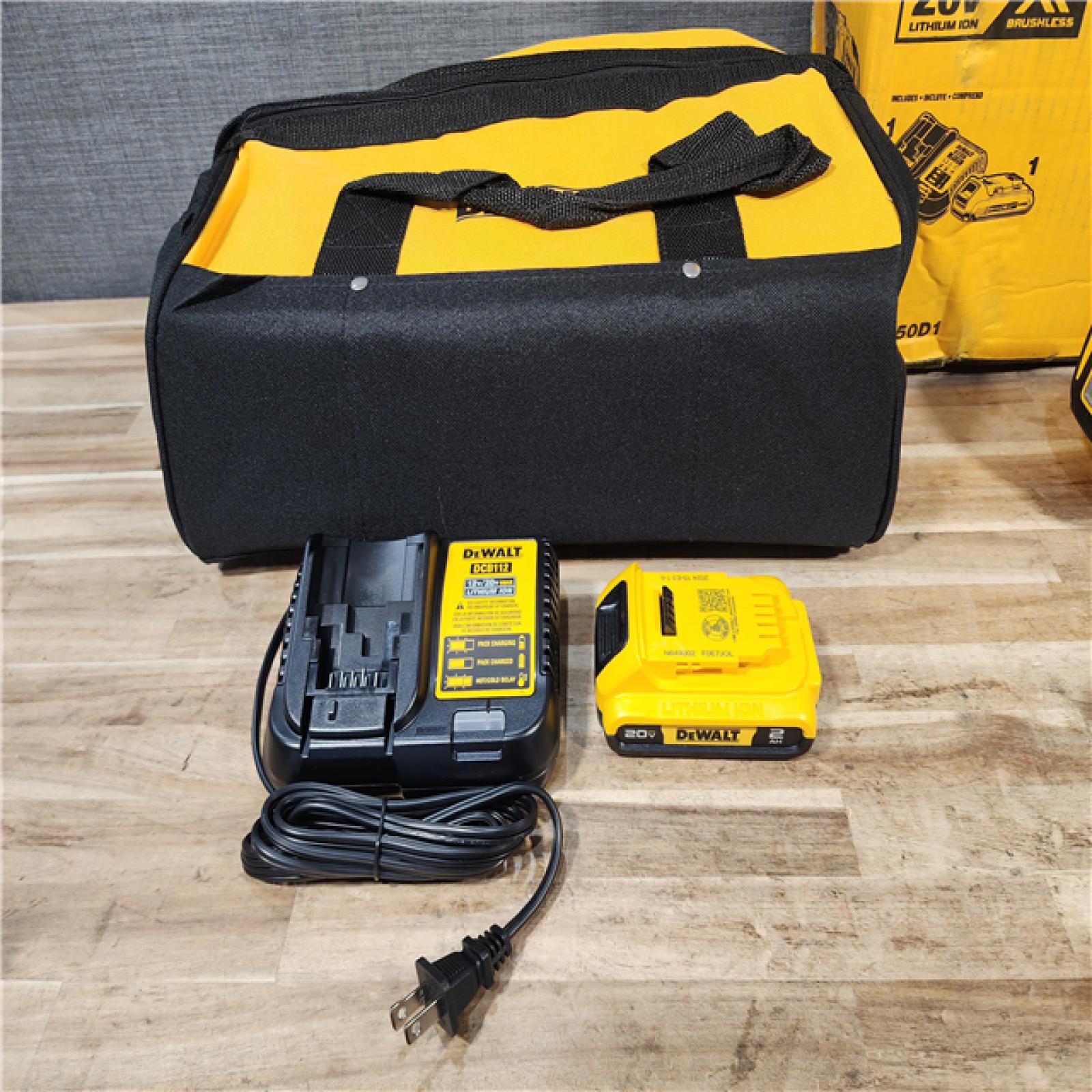 HOUSTON LOCATION - AS-IS DEWALT 20V MAX XR Lithium-Ion Cordless 2-1/2 in. 15-Gauge Finish Nailer Kit