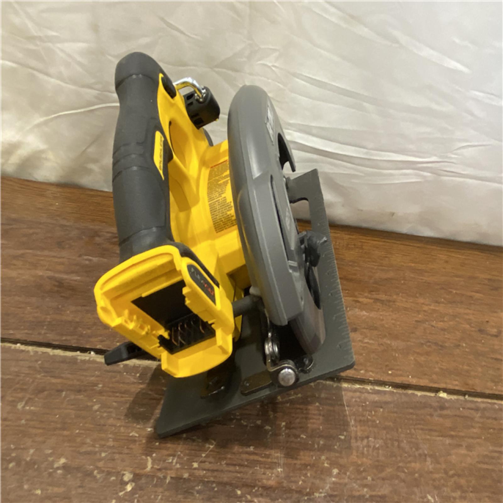 AS-IS DeWALT Flexvolt Max 7-1/4  60V Brushless Circular Saw DCS578B