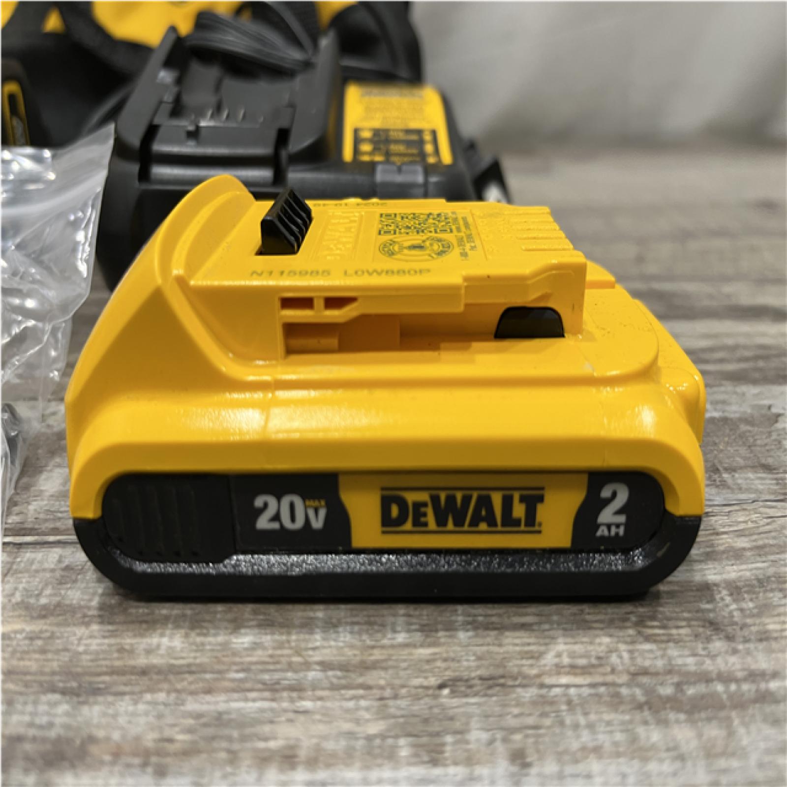 AS-IS DEWALT Atomic 20V Max Lithium-Ion Brushless Cordless Compact 1/4 in. Impact Driver Kit