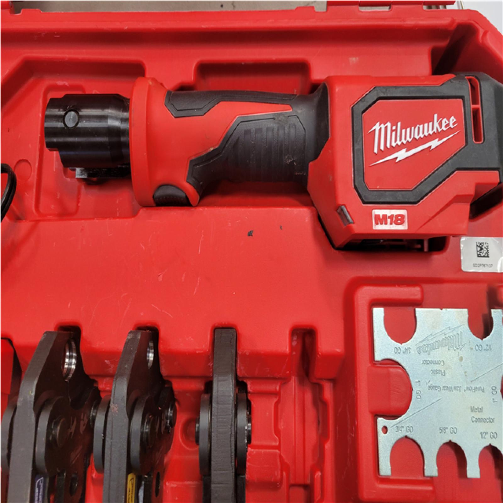 CALIFORNIA AS-IS MILWAUKEE M18 SHORT THROW PRESS TOOL W/ VIEGA PUREFLOW JAWS