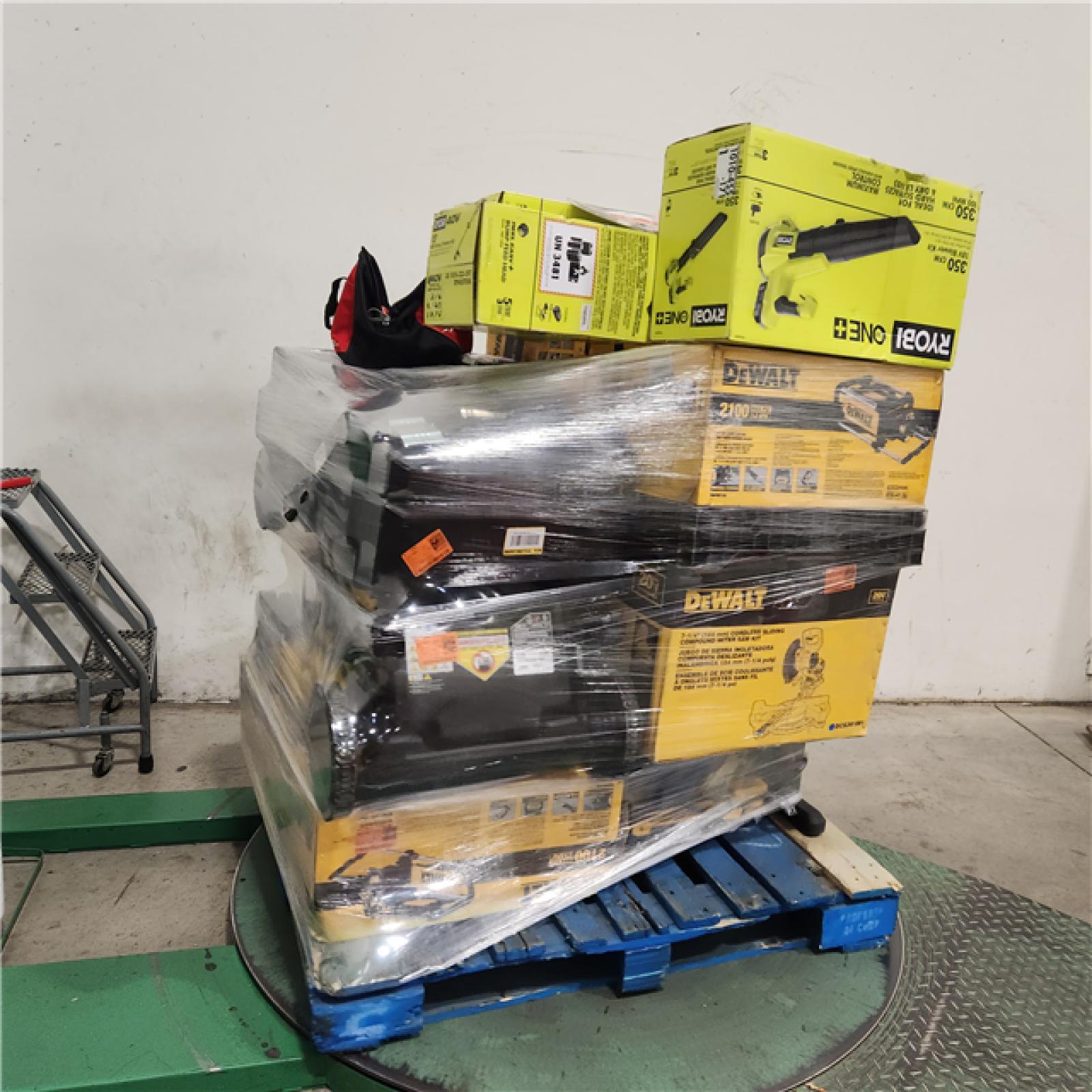 Dallas Location - As-Is Tool Pallet