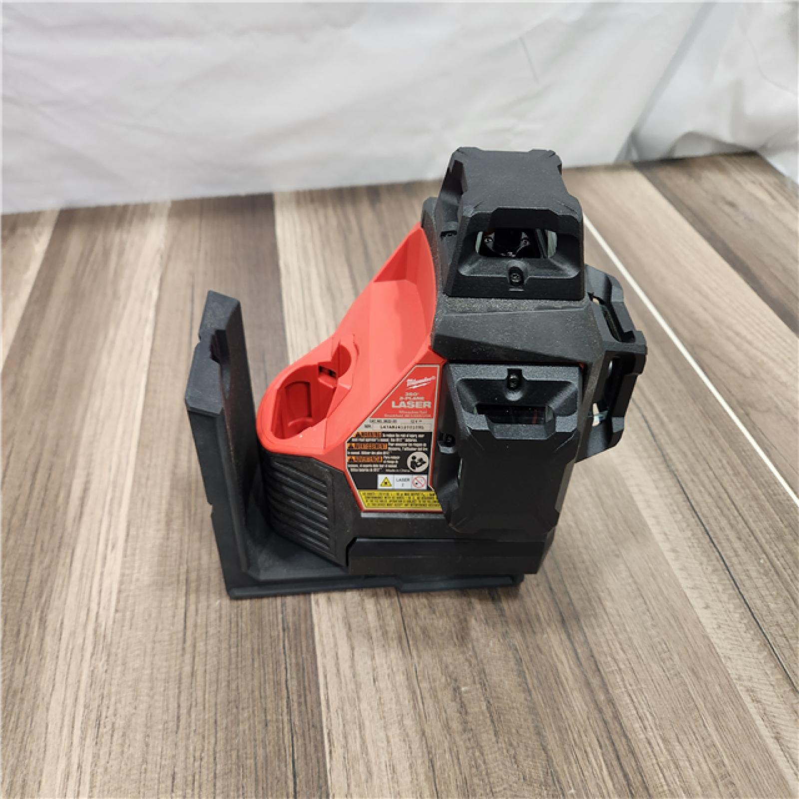 AS-IS - Milwaukee M12 12-Volt Lithium-Ion Cordless Green 250 ft. 3-Plane Laser Level Kit