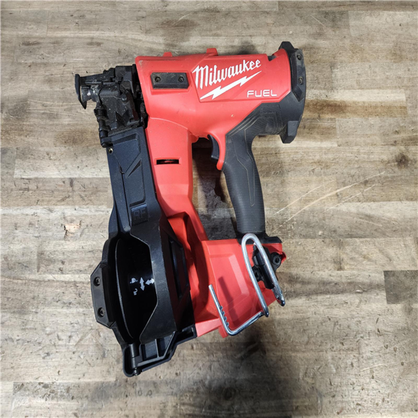 HOUSTON LOCATION - AS-IS Milwaukee M18 FUEL 18-Volt Lithium-Ion Brushless Cordless Coil Roofing Nailer (Tool Only)