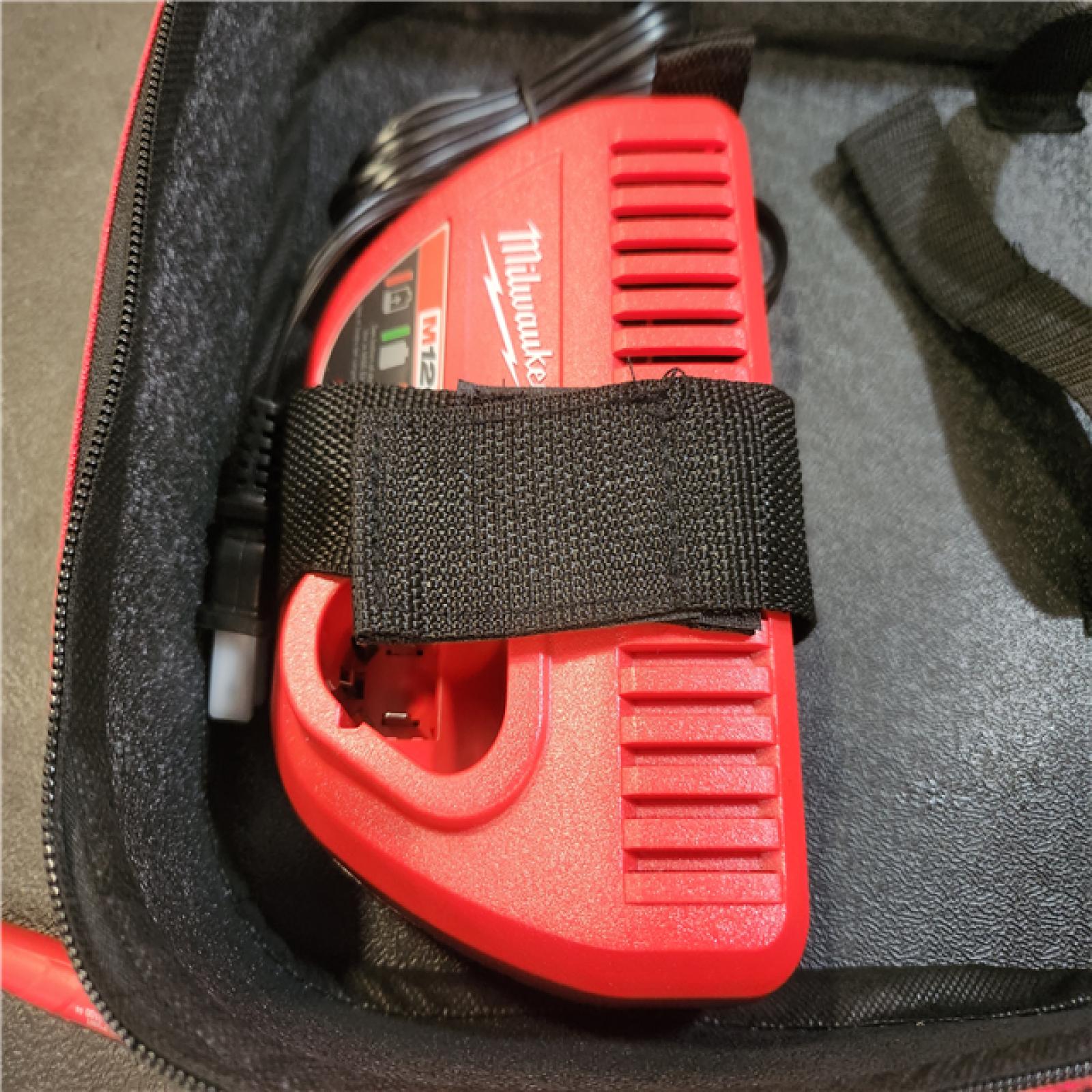 Phoenix LIKE NEW Milwaukee M12 12V Lithium-Ion Cordless Grease Gun Kit with Charger and Tool Bag (no Battery)