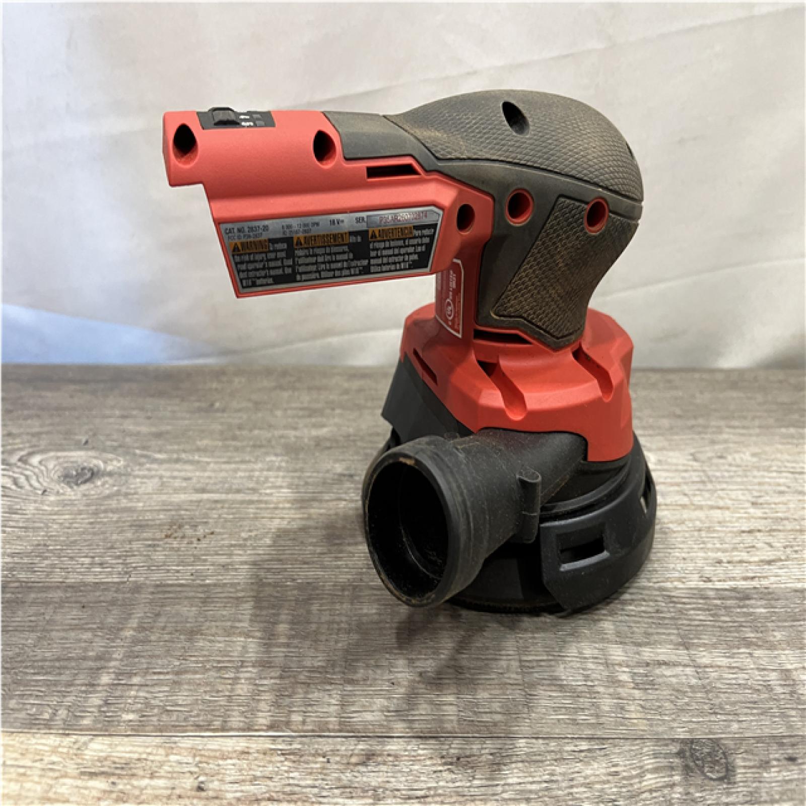 AS-IS Milwaukee 18V Lithium-Ion Brushless Cordless FUEL 5 in. Random Orbit Sander (Tool-Only)