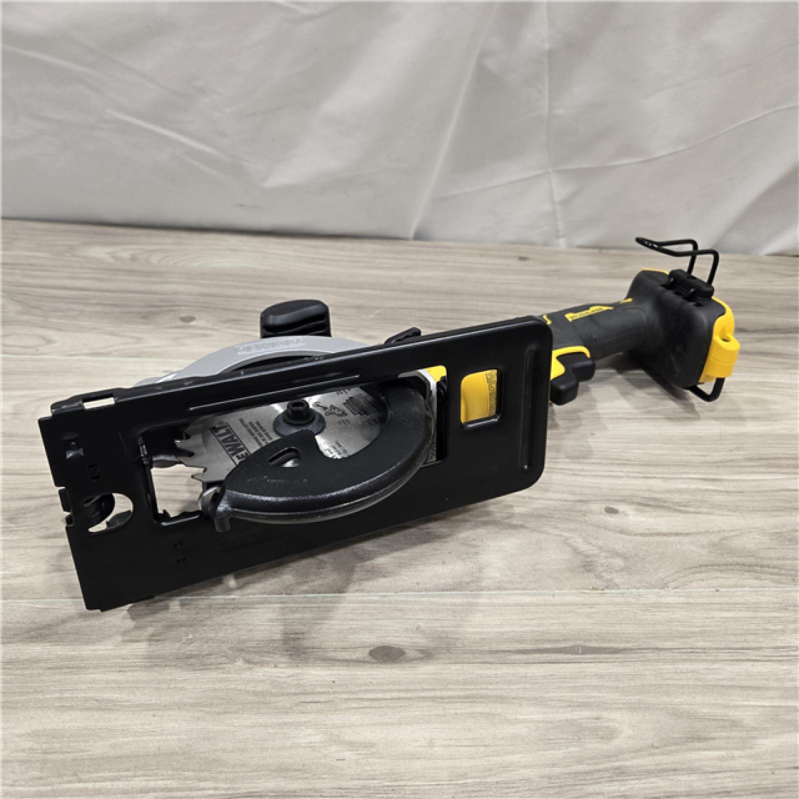 AS-IS DEWALT ATOMIC 20V MAX Cordless 4-1/2 in. Circular Saw (Tool Only)