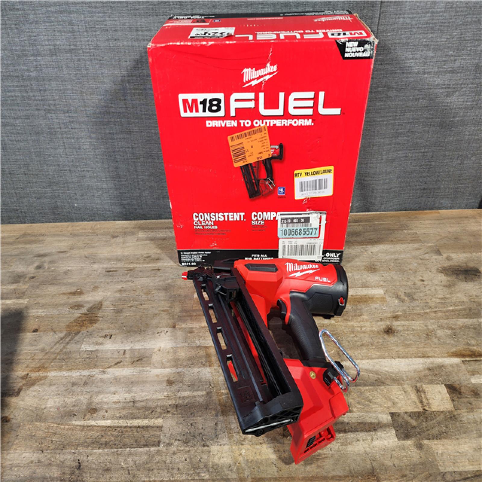 HOUSTON LOCATION - AS-IS (APPEARS LIKE NEW) Milwaukee 2841-20 18V Cordless Gen II 16 Gauge Angled Finish Nailer (Tool Only)