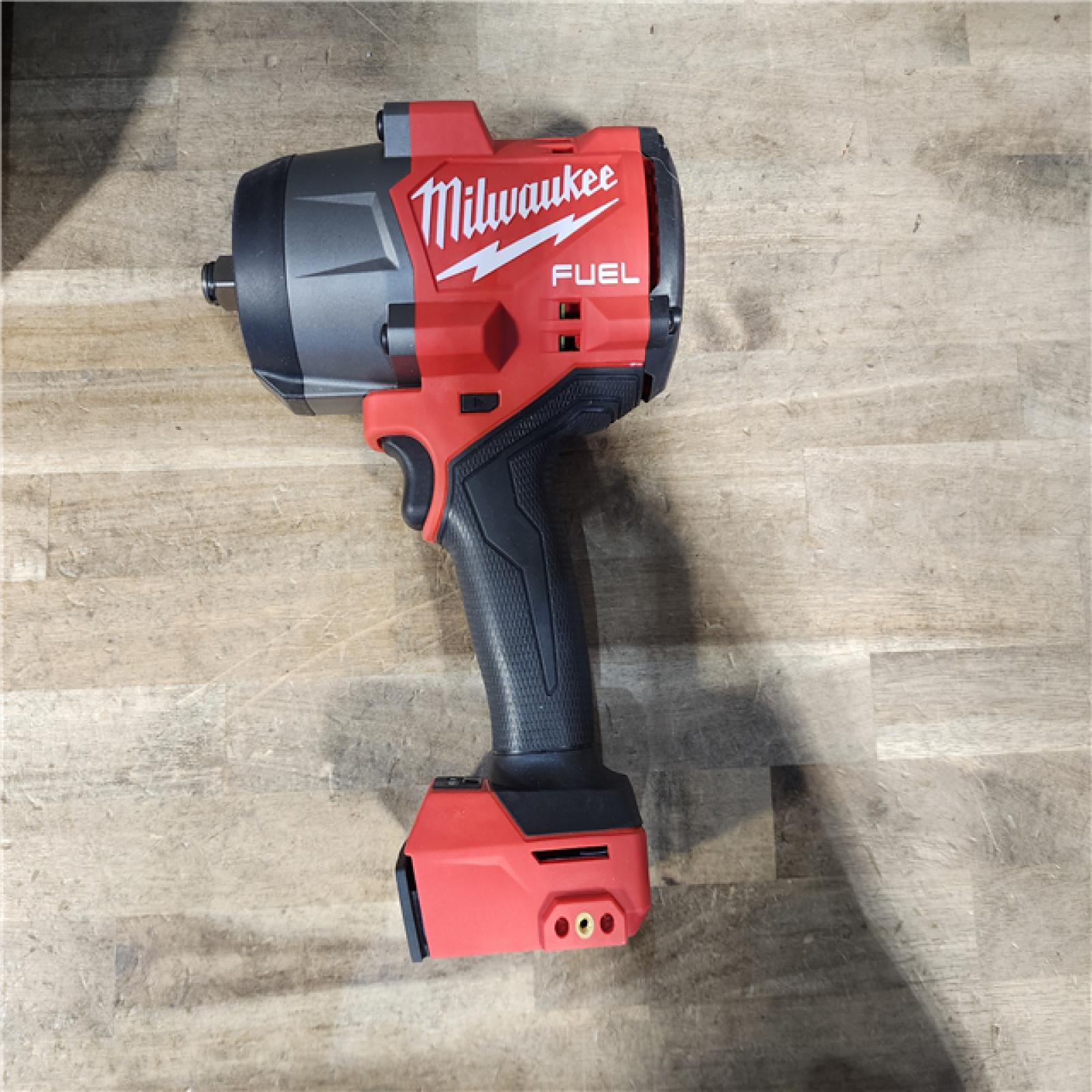 HOUSTON LOCATION - AS-IS Milwaukee FUEL 18V Lithium-Ion Brushless Cordless 1/2 in. Impact Wrench w/Friction Ring Kit