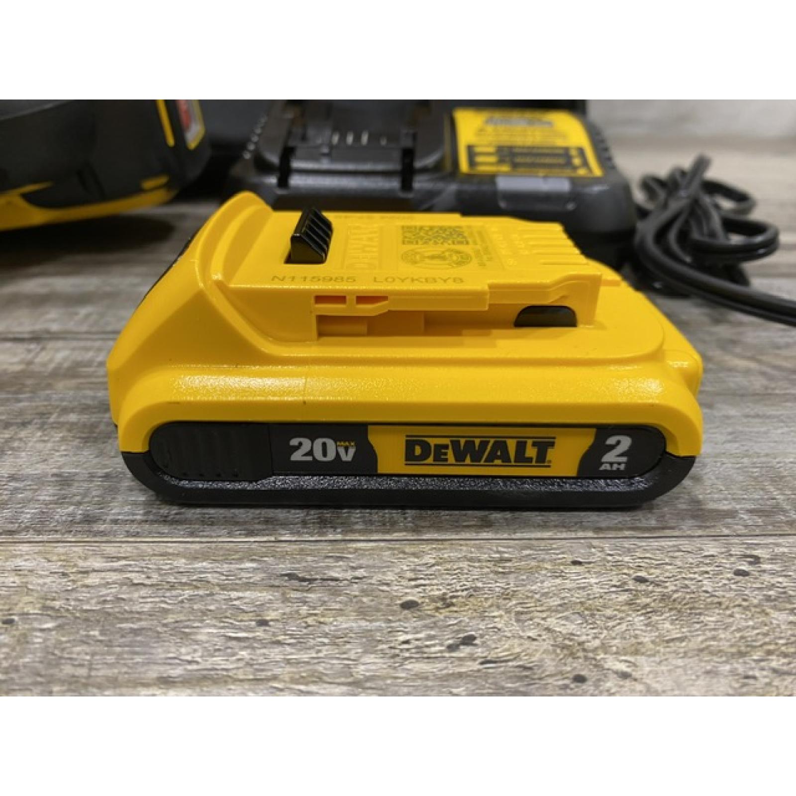 AS-IS DEWALT 20V MAX XR Lithium-Ion Cordless 18-Gauge Narrow Crown Stapler Kit