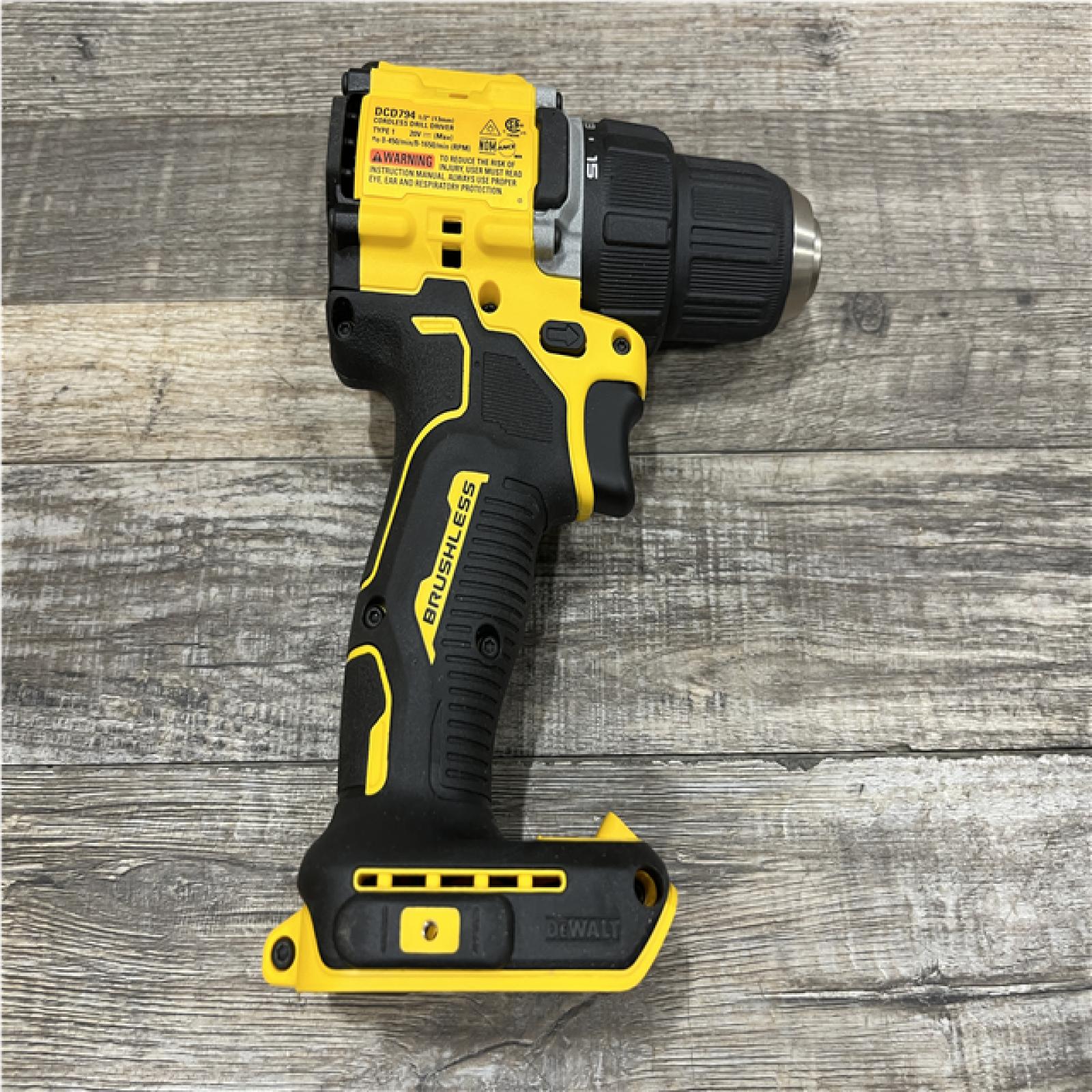 AS-IS DEWALT Atomic 20V Lithium-Ion Cordless Compact 1/2 in. Drill/Driver Kit