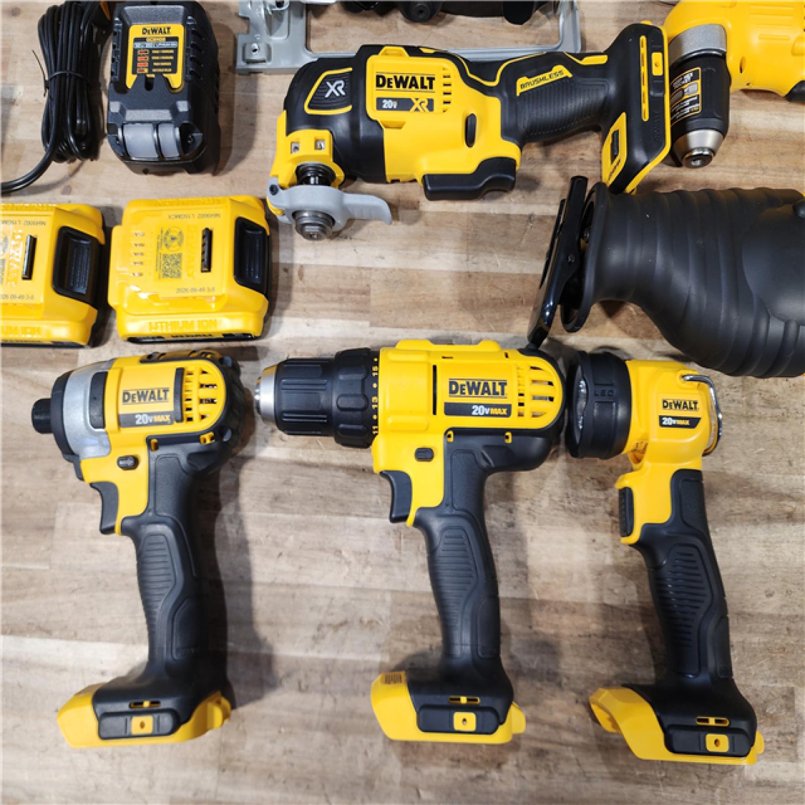 HOUSTON LOCATION - AS-IS DEWALT 20V MAX Cordless 9 Tool Combo Kit