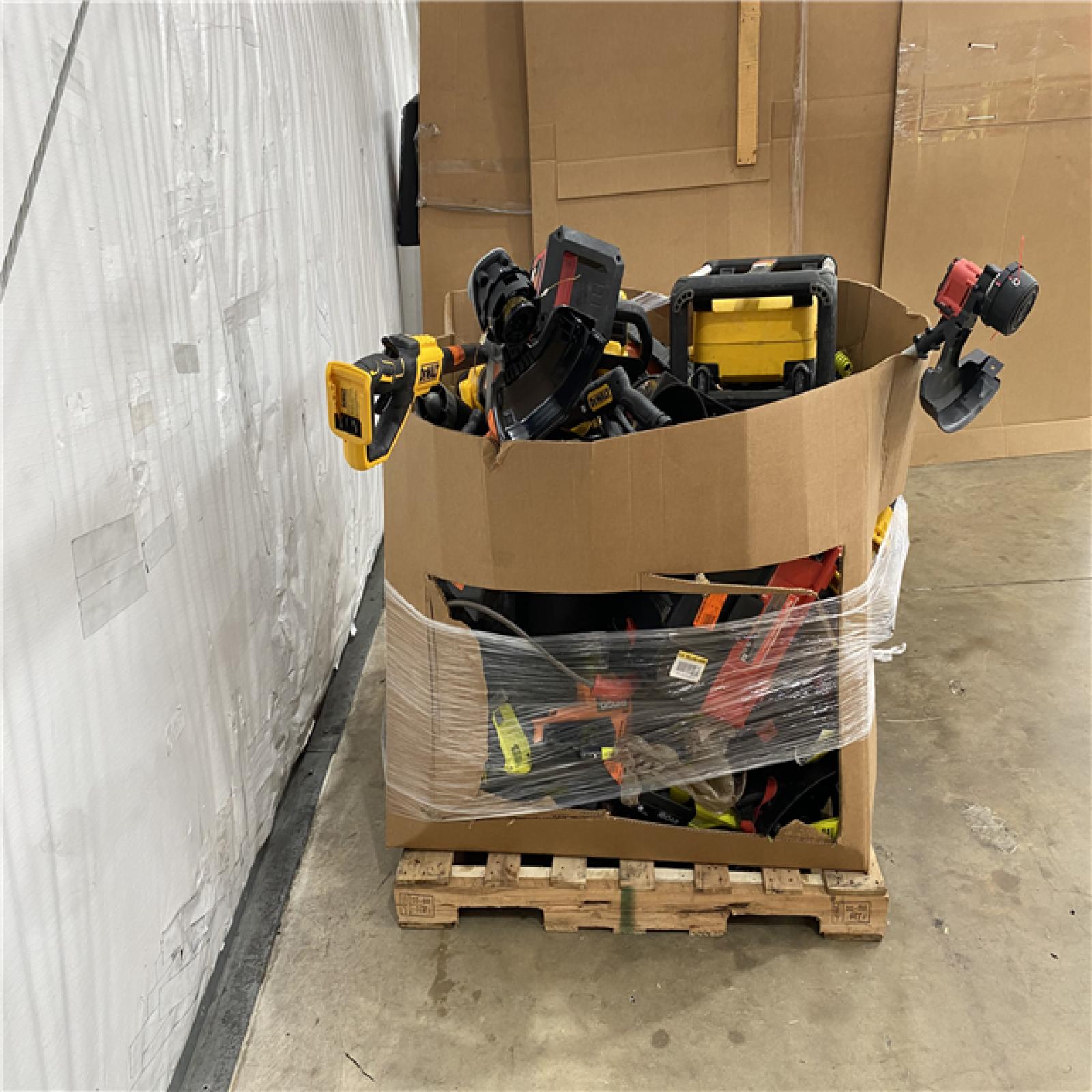 Houston Location AS IS - Tool Pallet