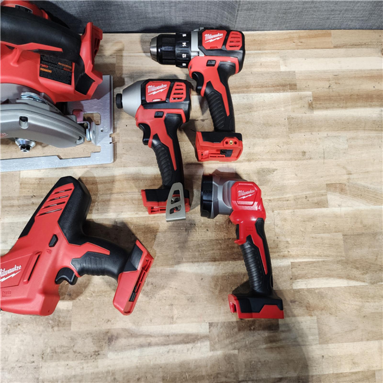 HOUSTON LOCATION - AS-IS (APPEARS LIKE NEW) Milwaukee 18V Lithium-Ion Cordless (5-Tool) Combo Kit