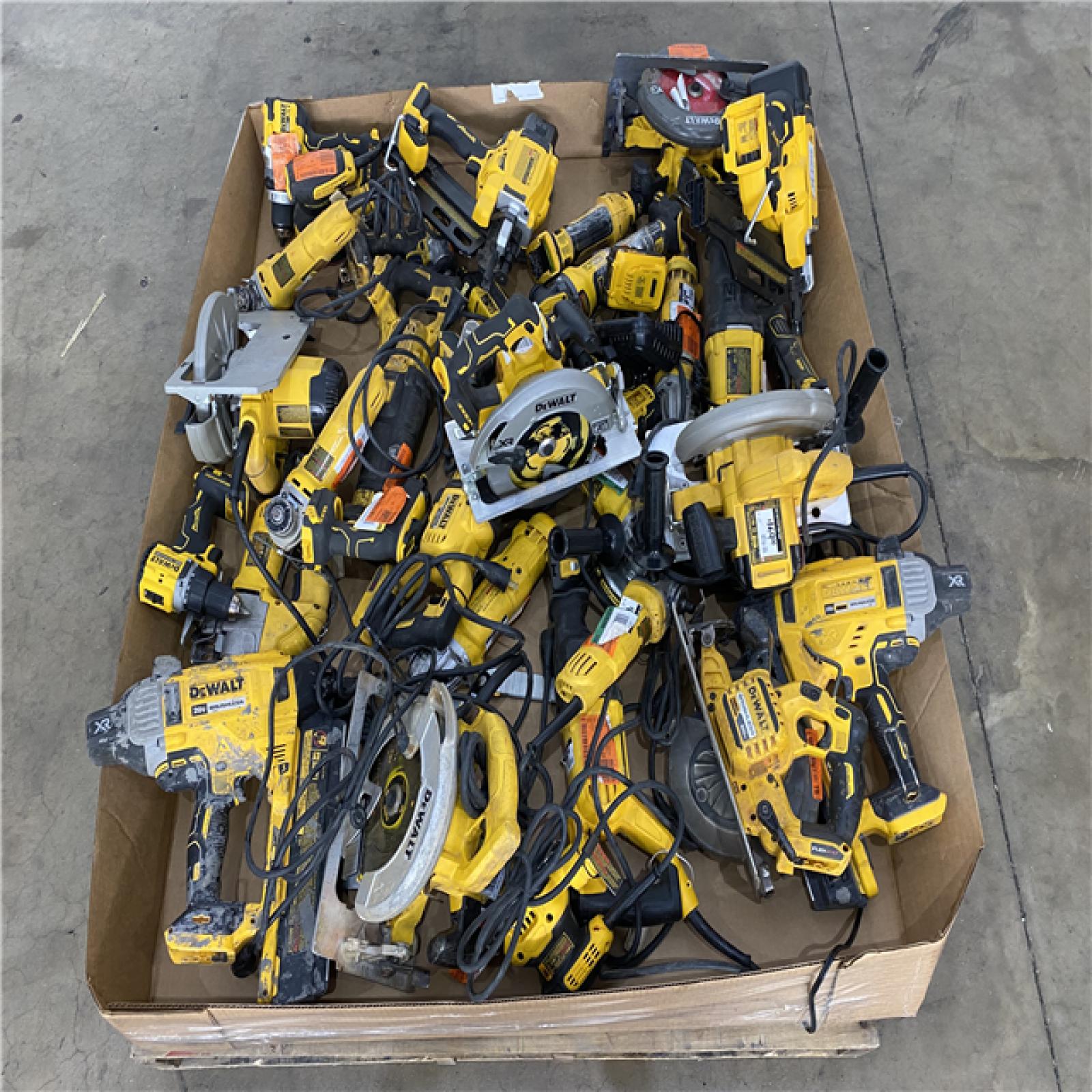 Houston Location AS IS - Tool Pallet