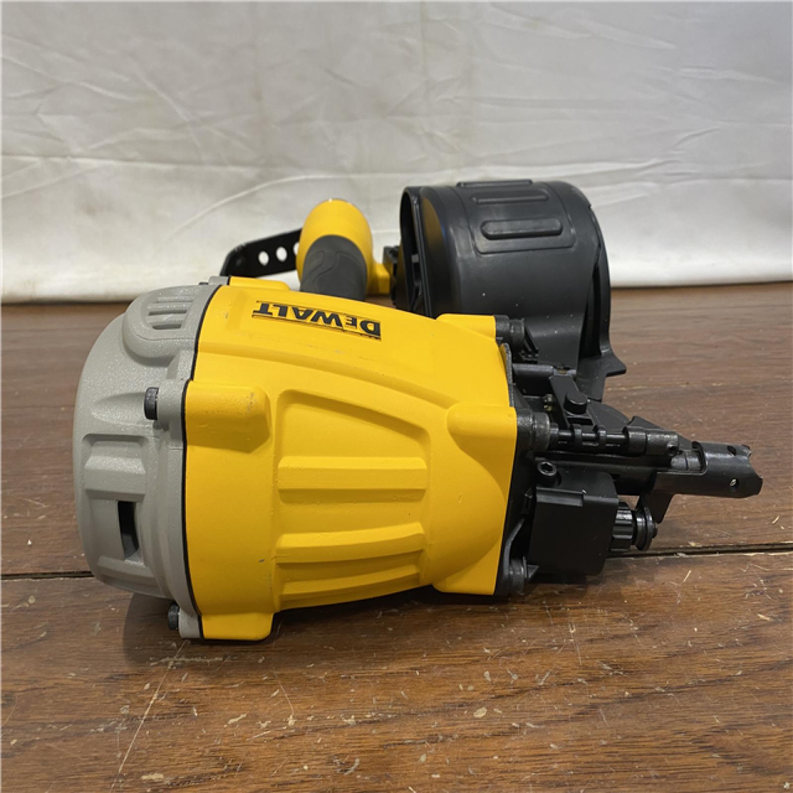 AS-IS Pneumatic 15Â° Coil Framing Nailer